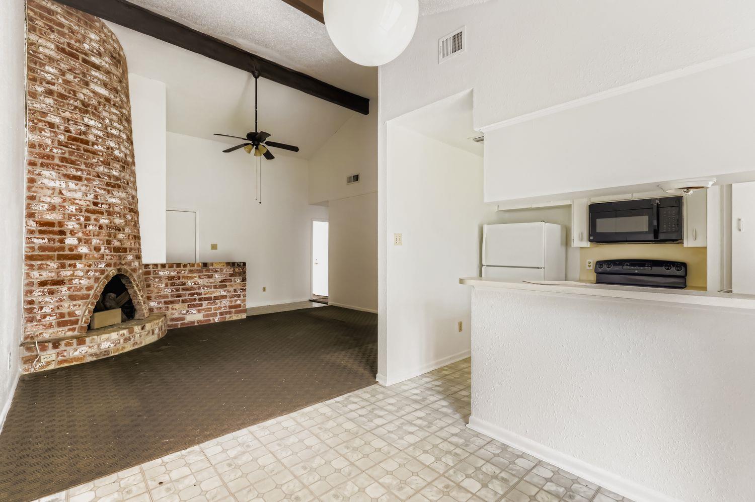 111 STUBBLEFIELD Dr, Elgin, TX 78621