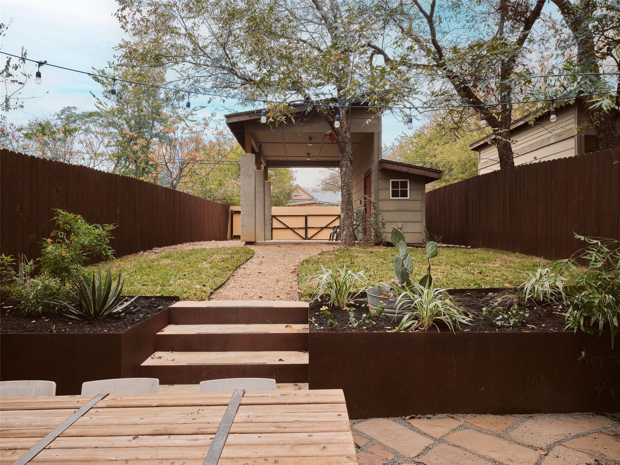 2002 E 13th St # A, Austin, TX 78702