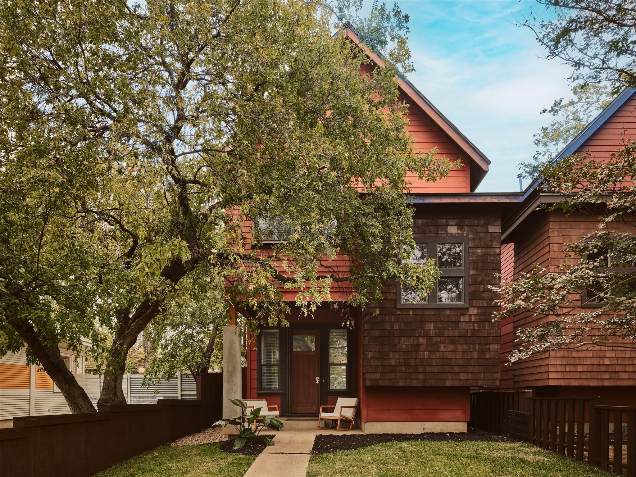 2002 E 13th St # A, Austin, TX 78702