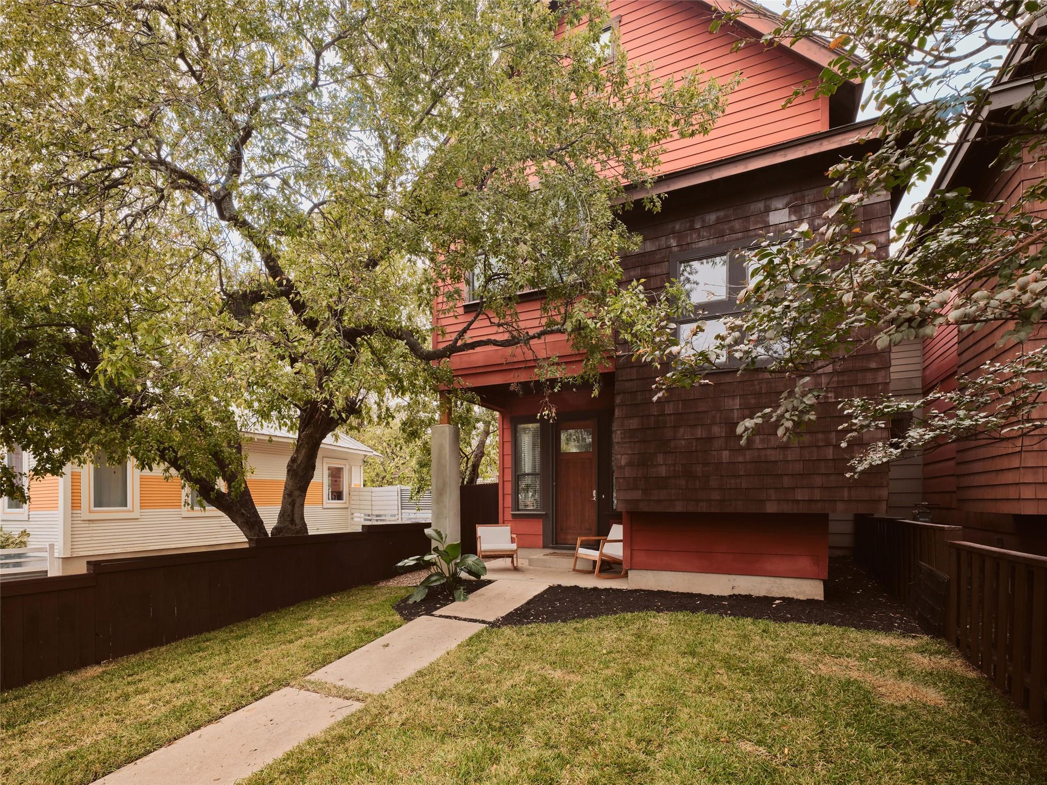 2002 E 13th St # A, Austin, TX 78702