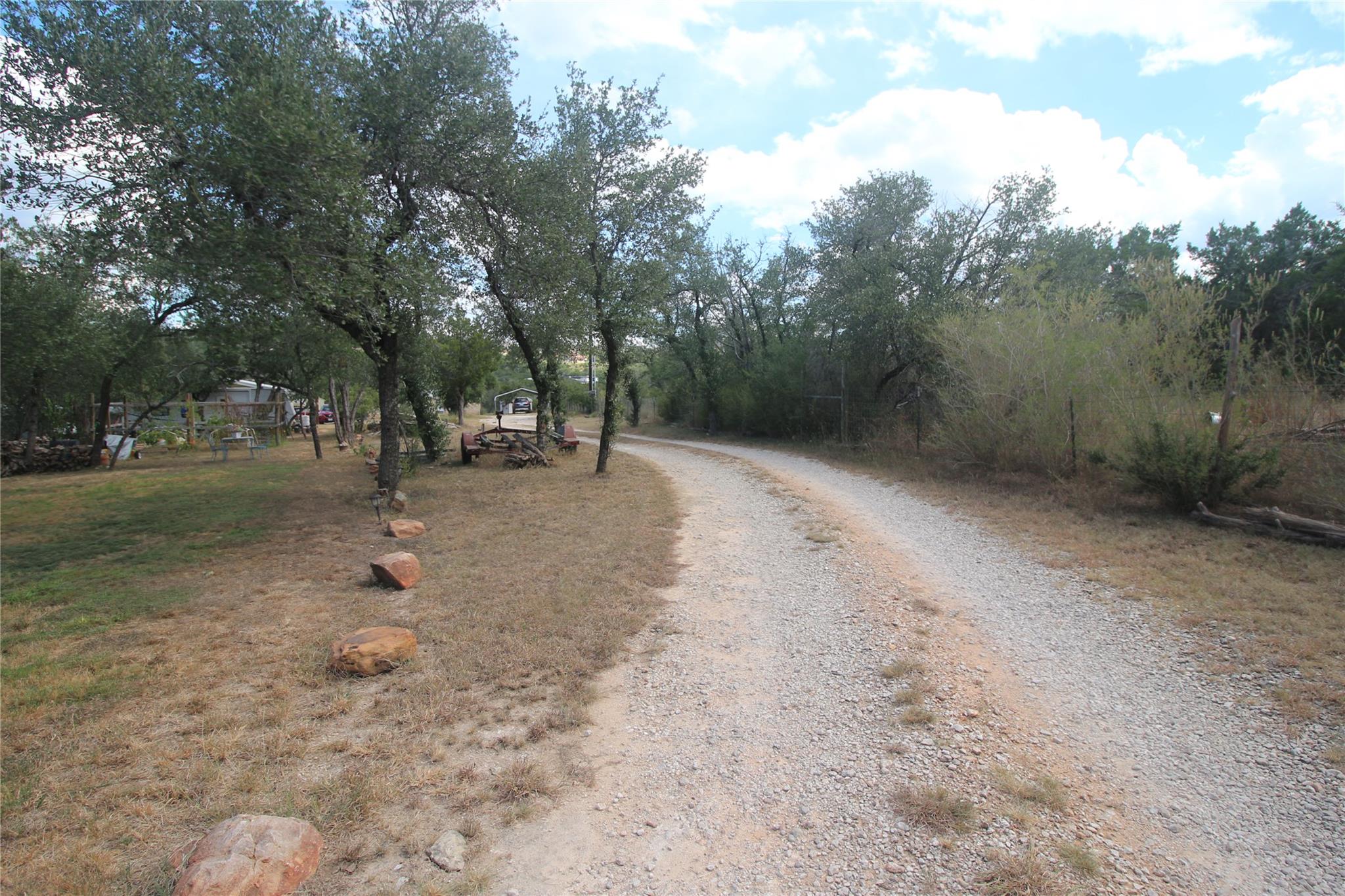 20203 Barnett Glenn Rd, Spicewood, TX 78669