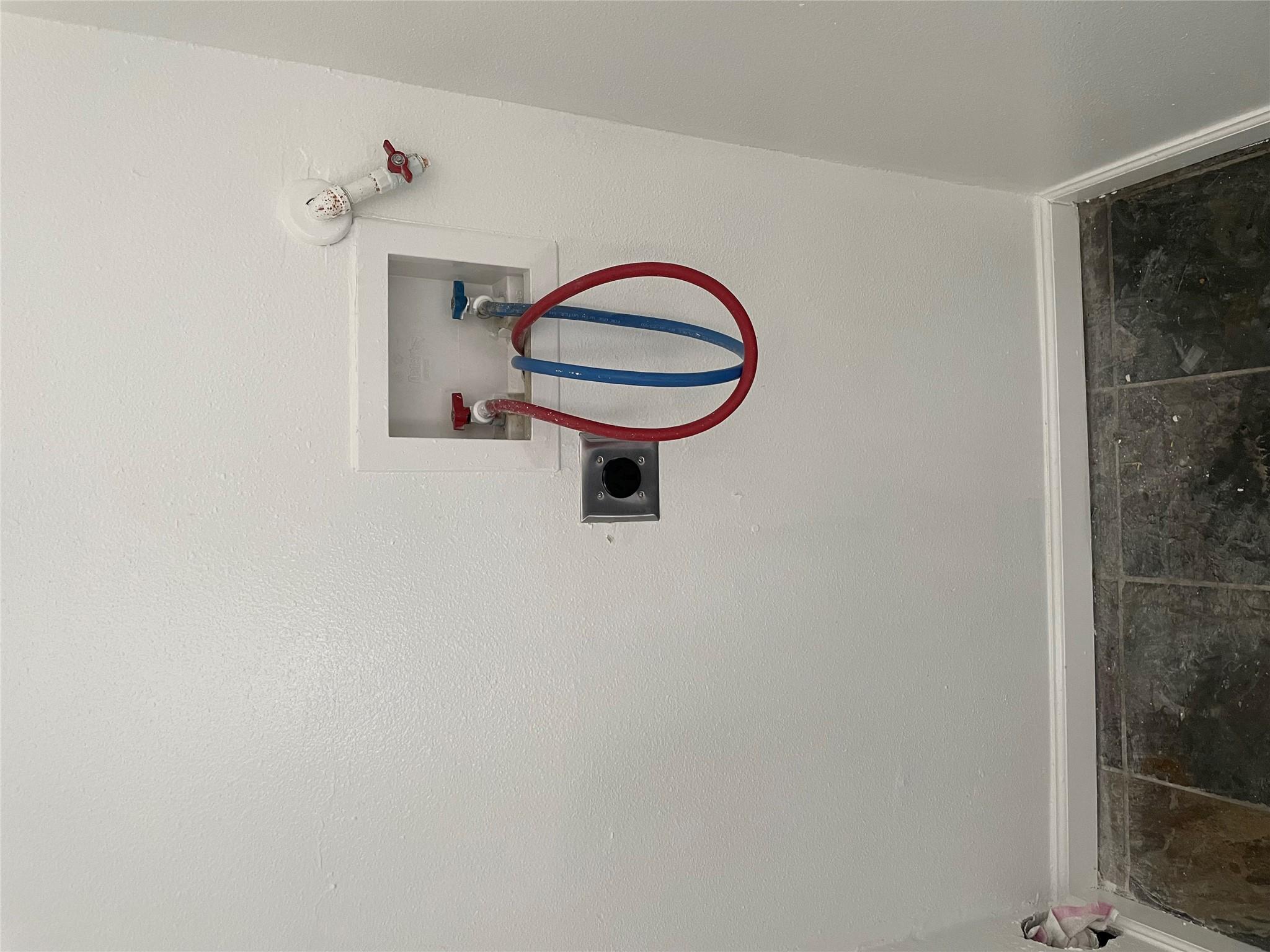 2808 Lyons Rd # A, Austin, TX 78702