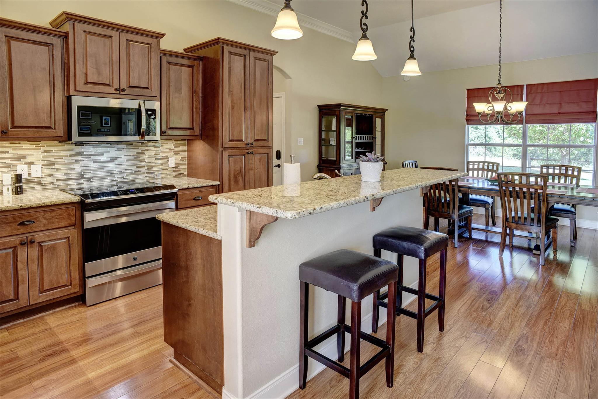 937 Highway 21 E, Bastrop, TX 78602