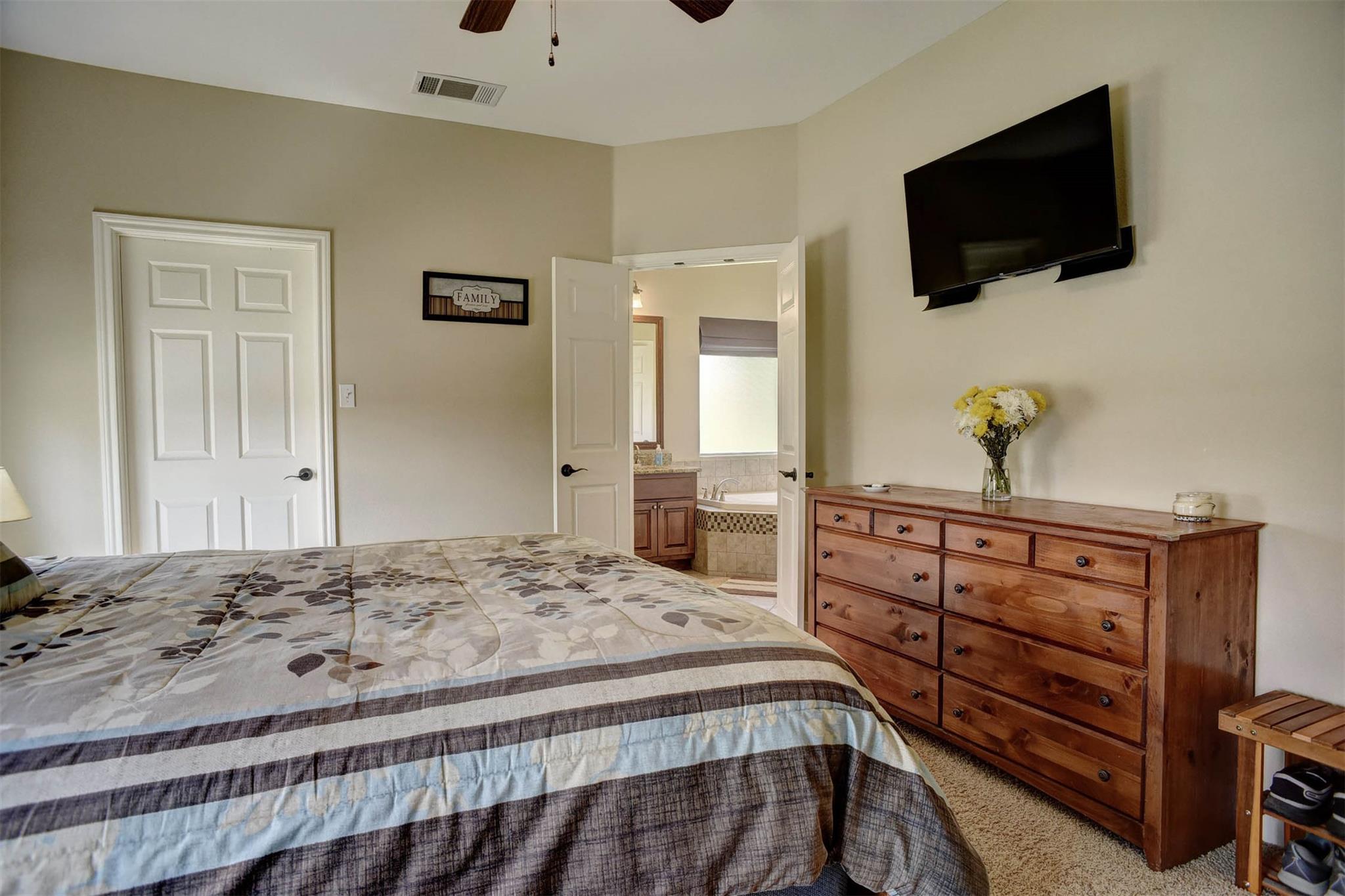 937 Highway 21 E, Bastrop, TX 78602