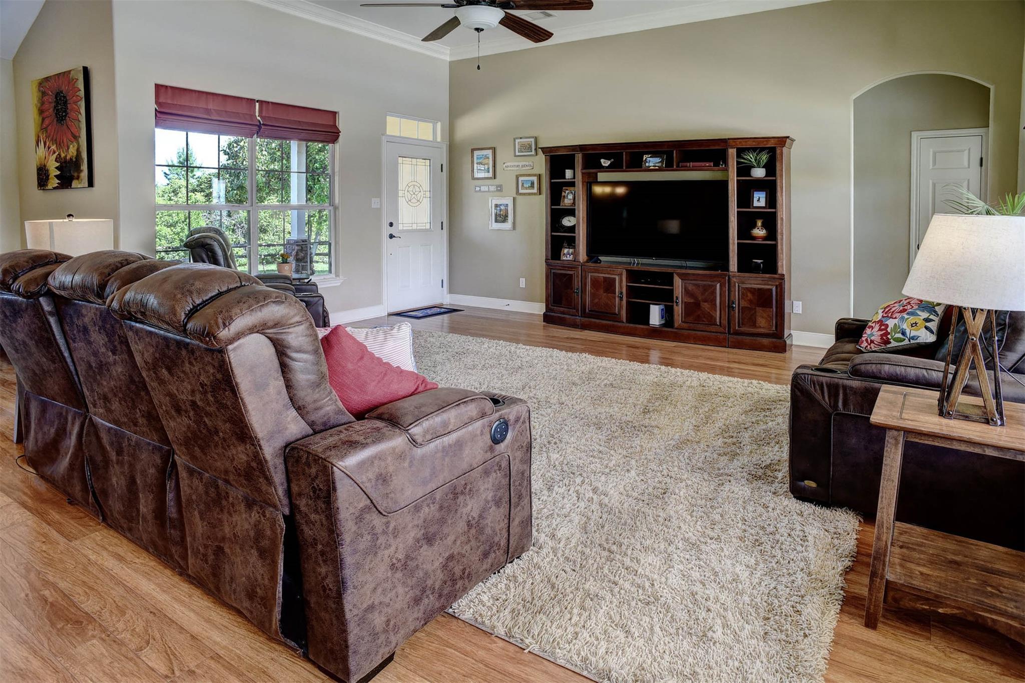 937 Highway 21 E, Bastrop, TX 78602