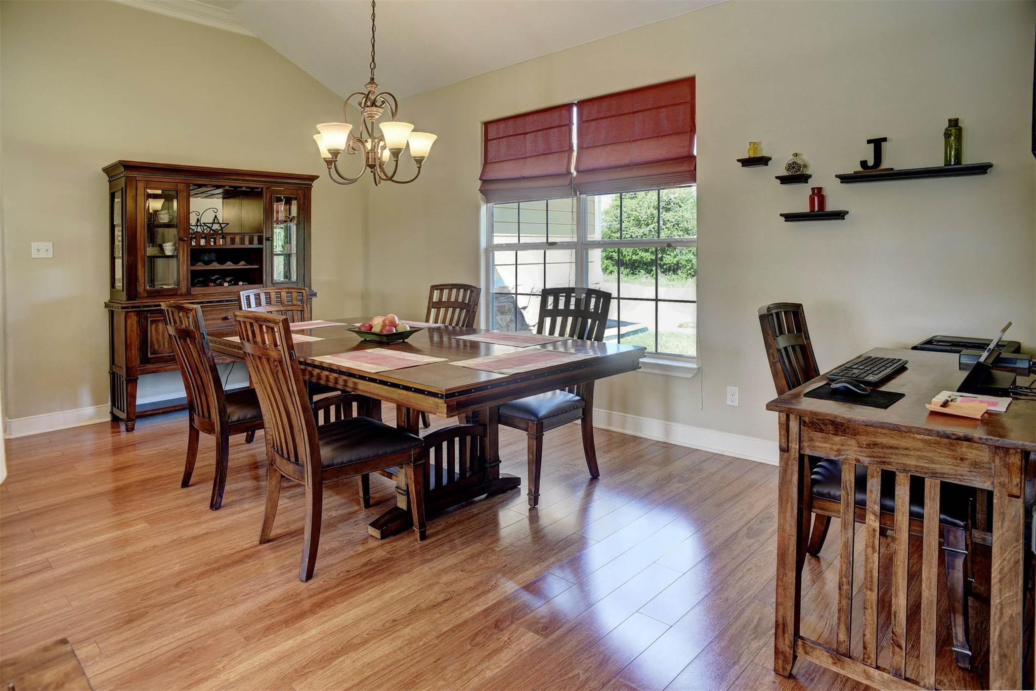 937 Highway 21 E, Bastrop, TX 78602