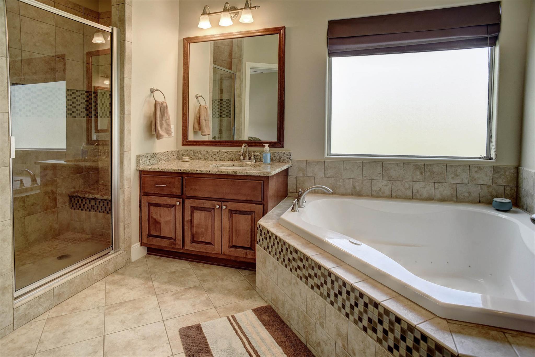 937 Highway 21 E, Bastrop, TX 78602