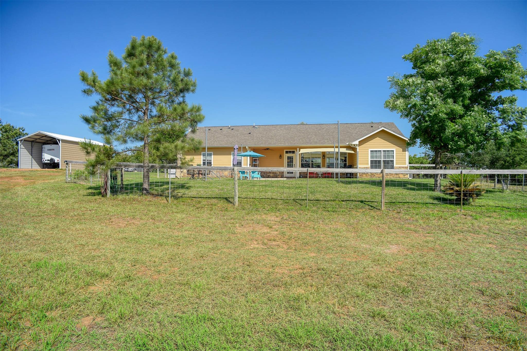 937 Highway 21 E, Bastrop, TX 78602