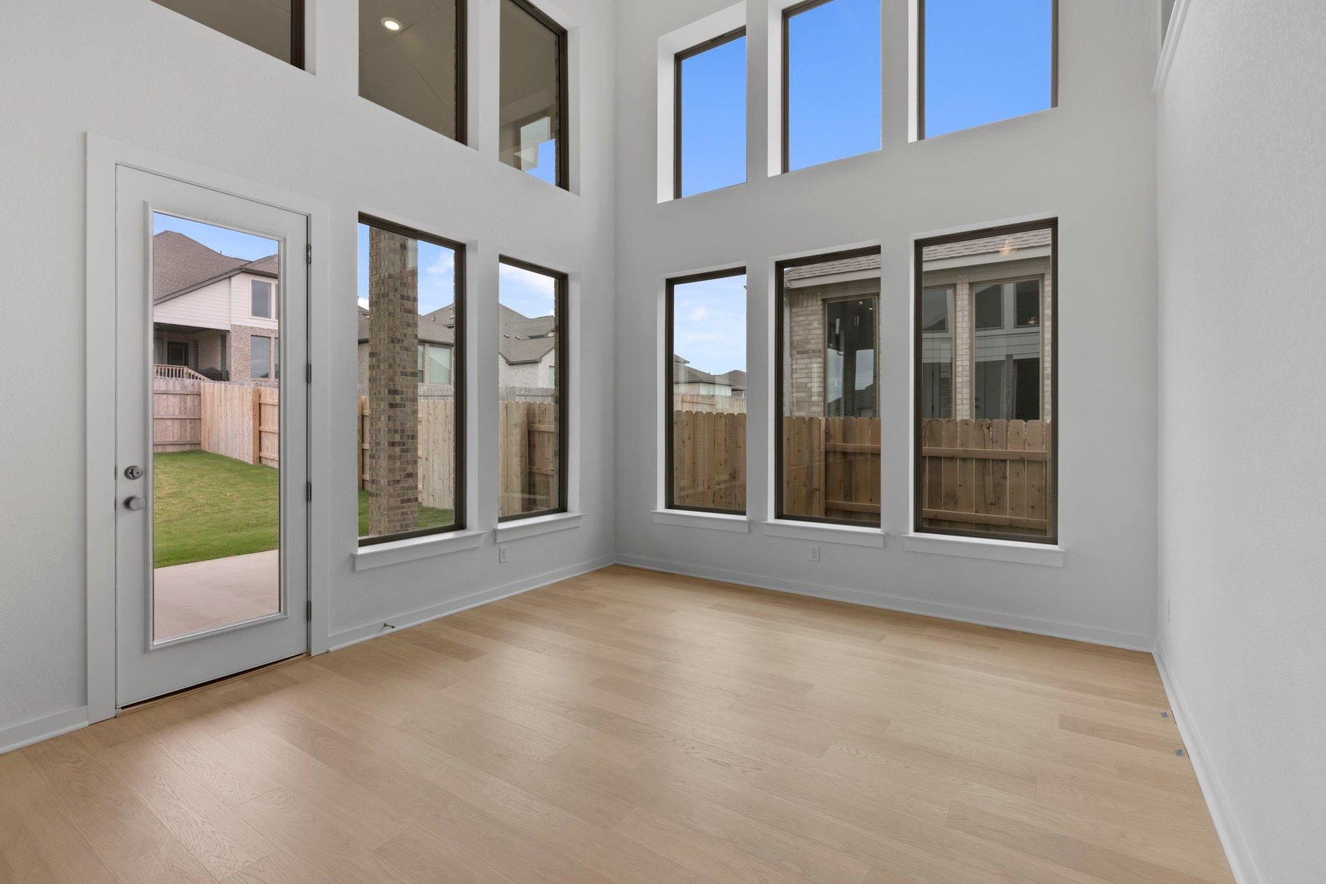 101 Gibbs Dr, Liberty Hill, TX 78642