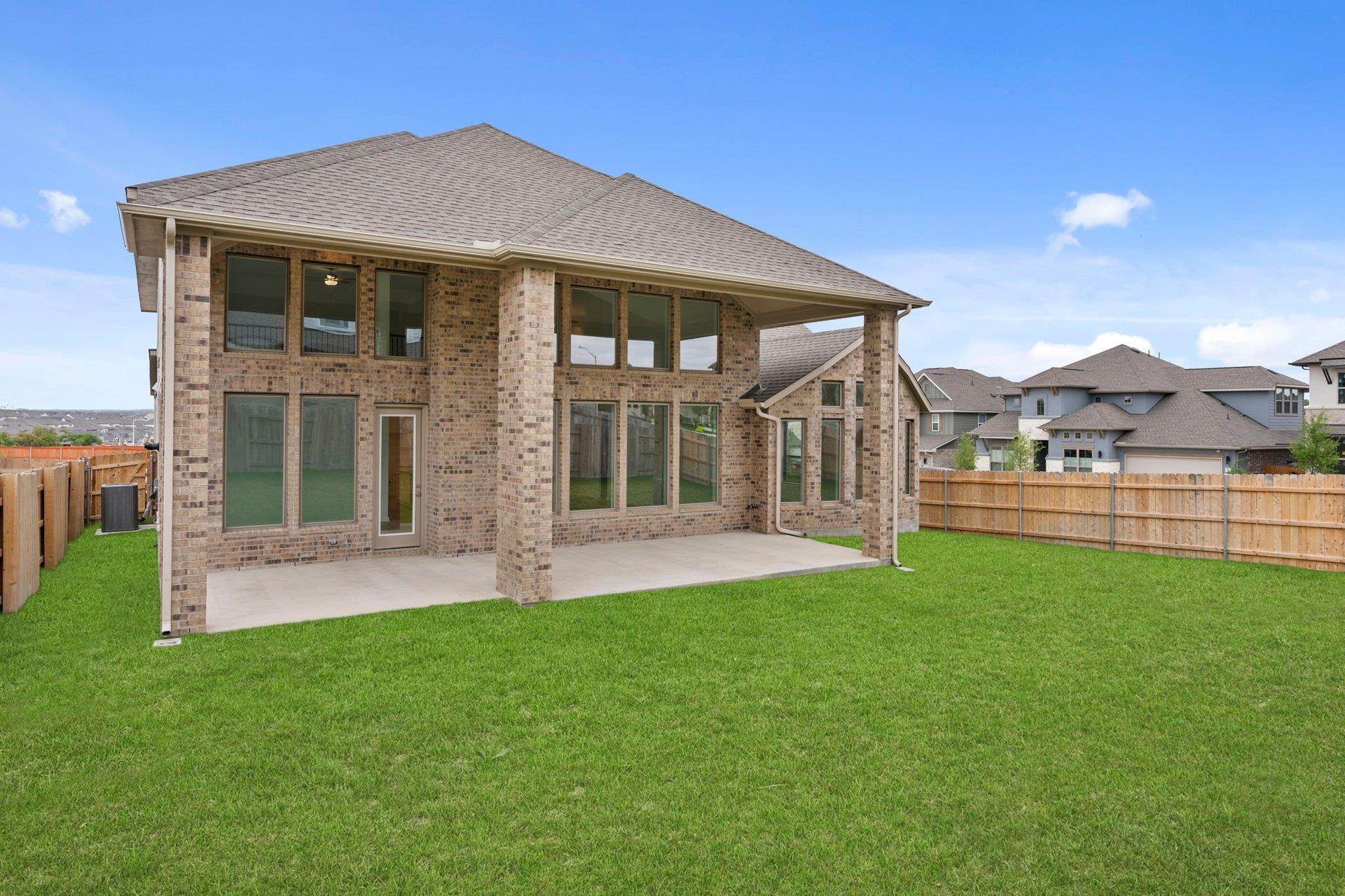101 Gibbs Dr, Liberty Hill, TX 78642