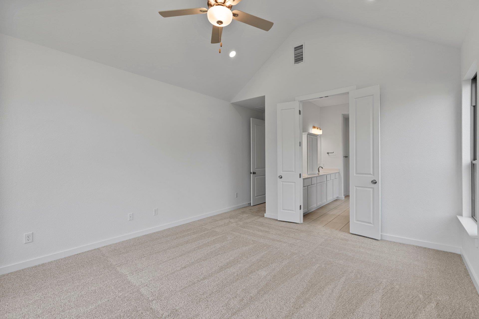 101 Gibbs Dr, Liberty Hill, TX 78642
