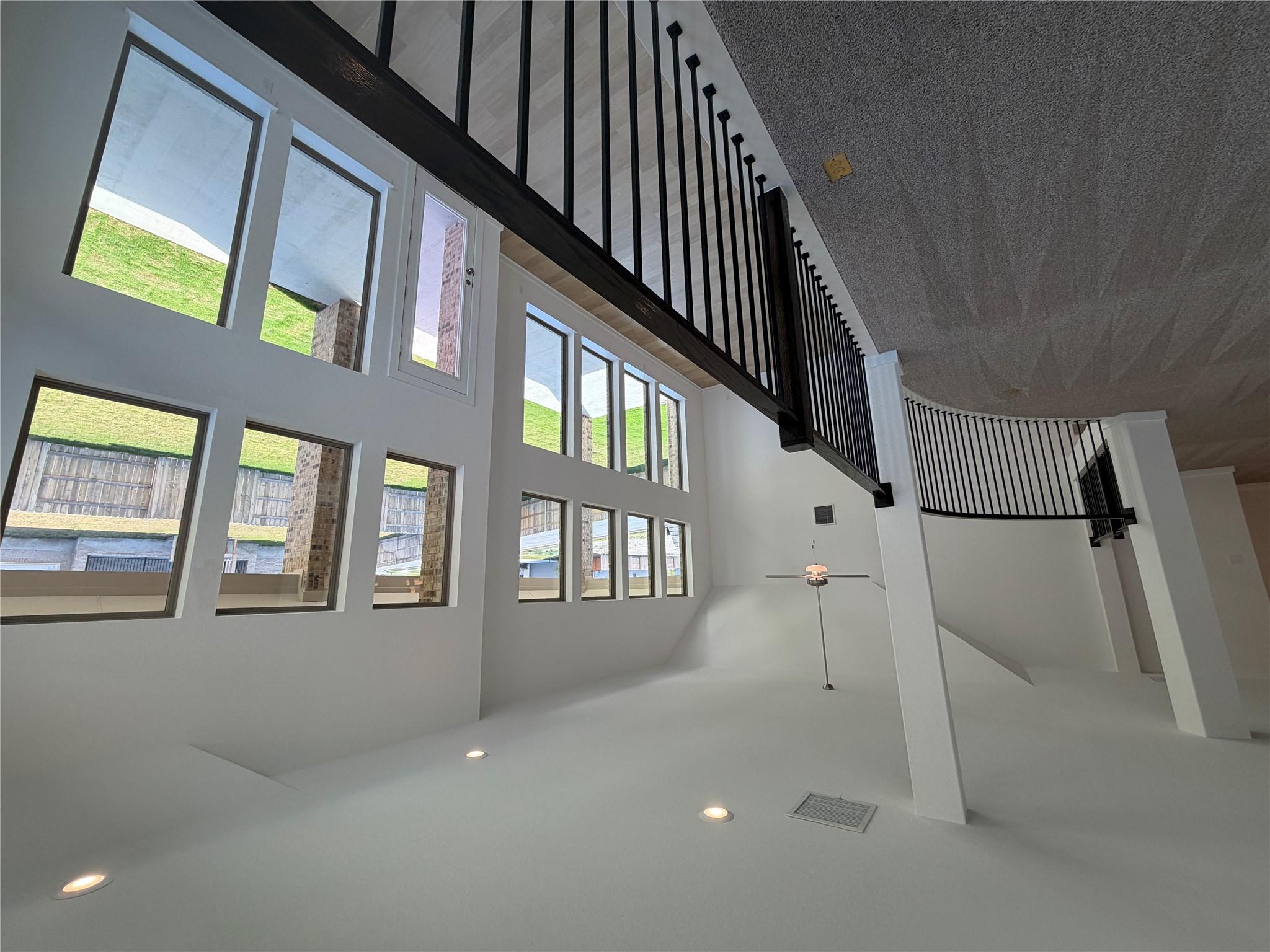 101 Gibbs Dr, Liberty Hill, TX 78642