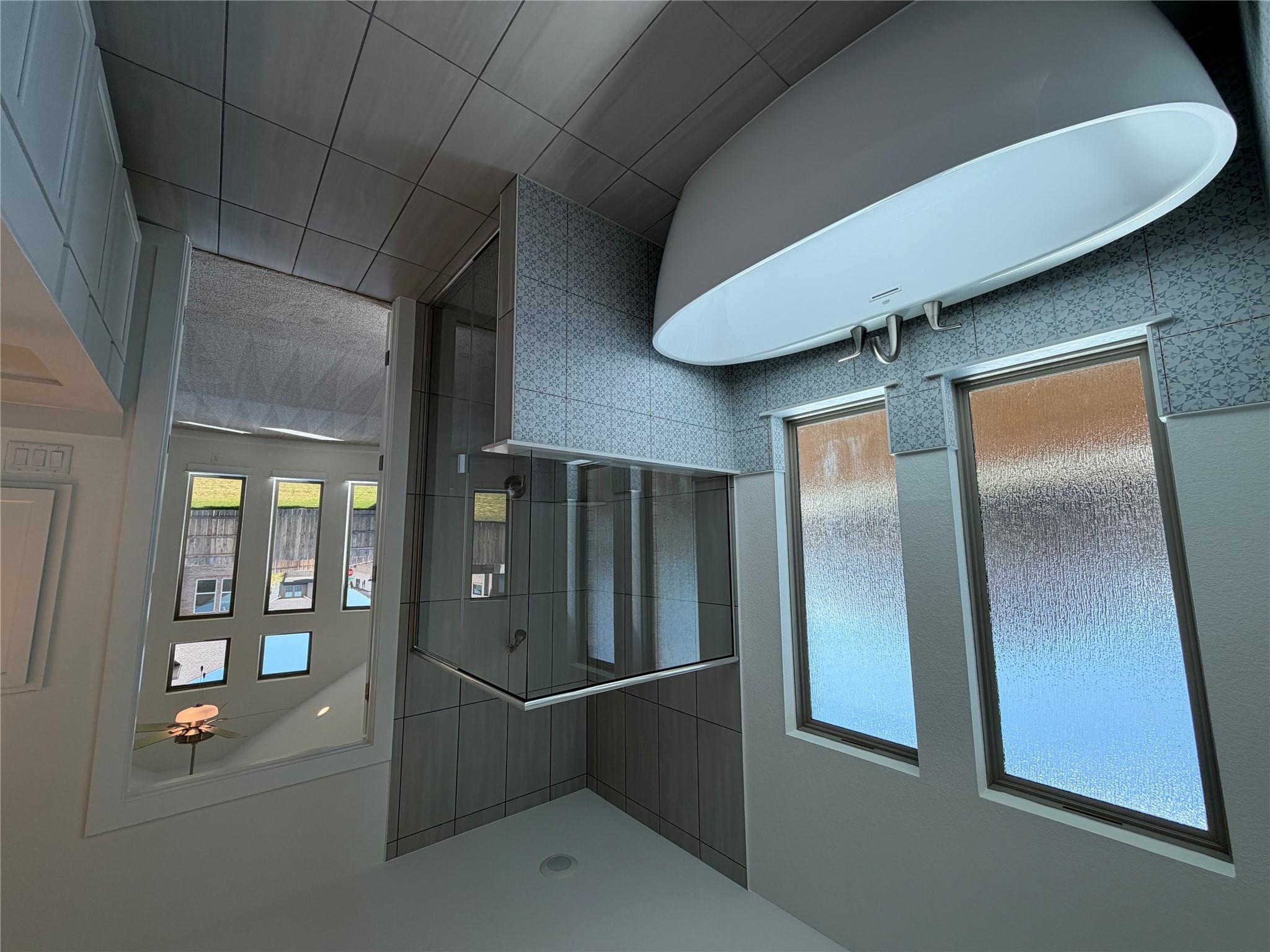 101 Gibbs Dr, Liberty Hill, TX 78642