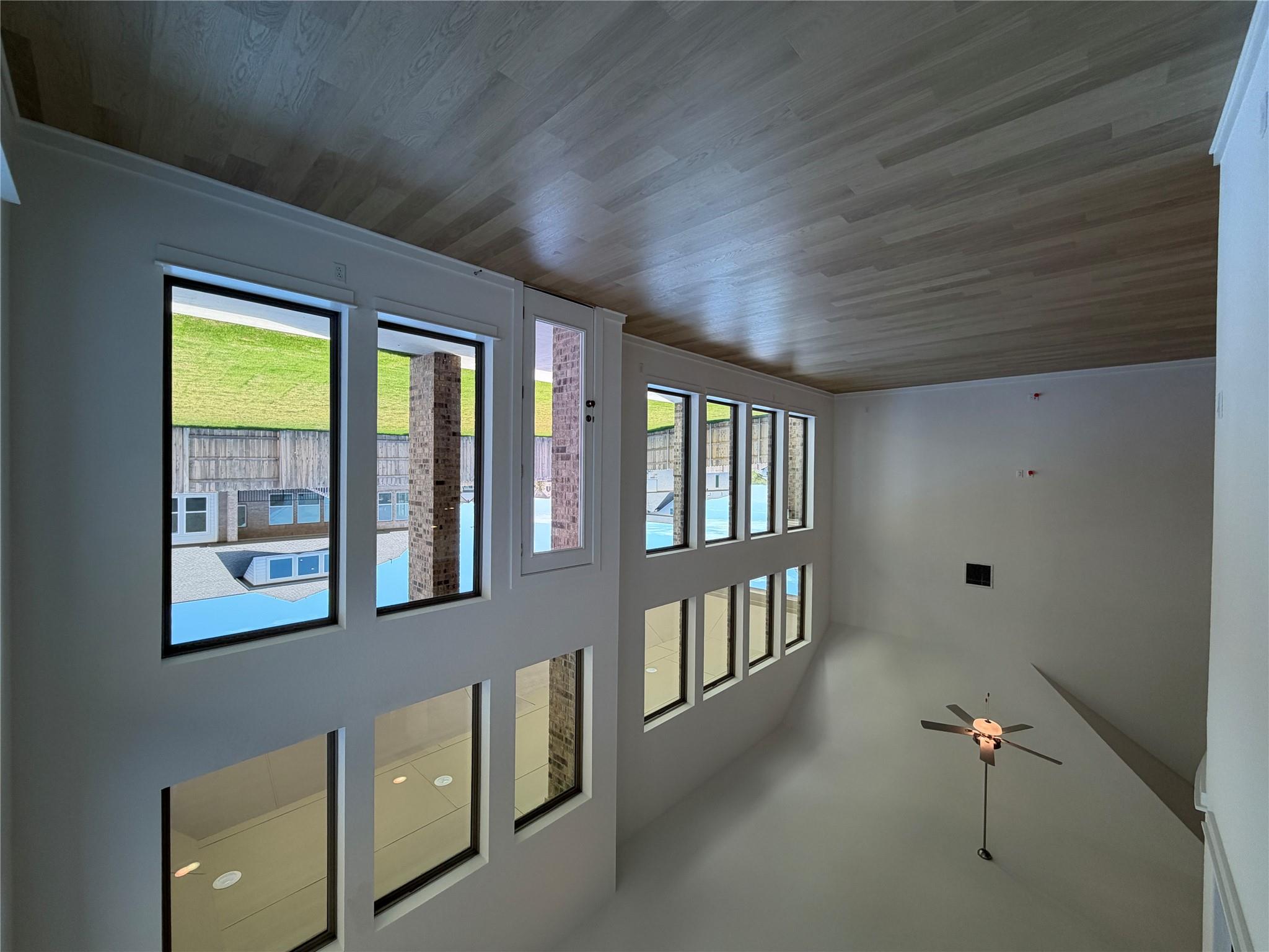 101 Gibbs Dr, Liberty Hill, TX 78642