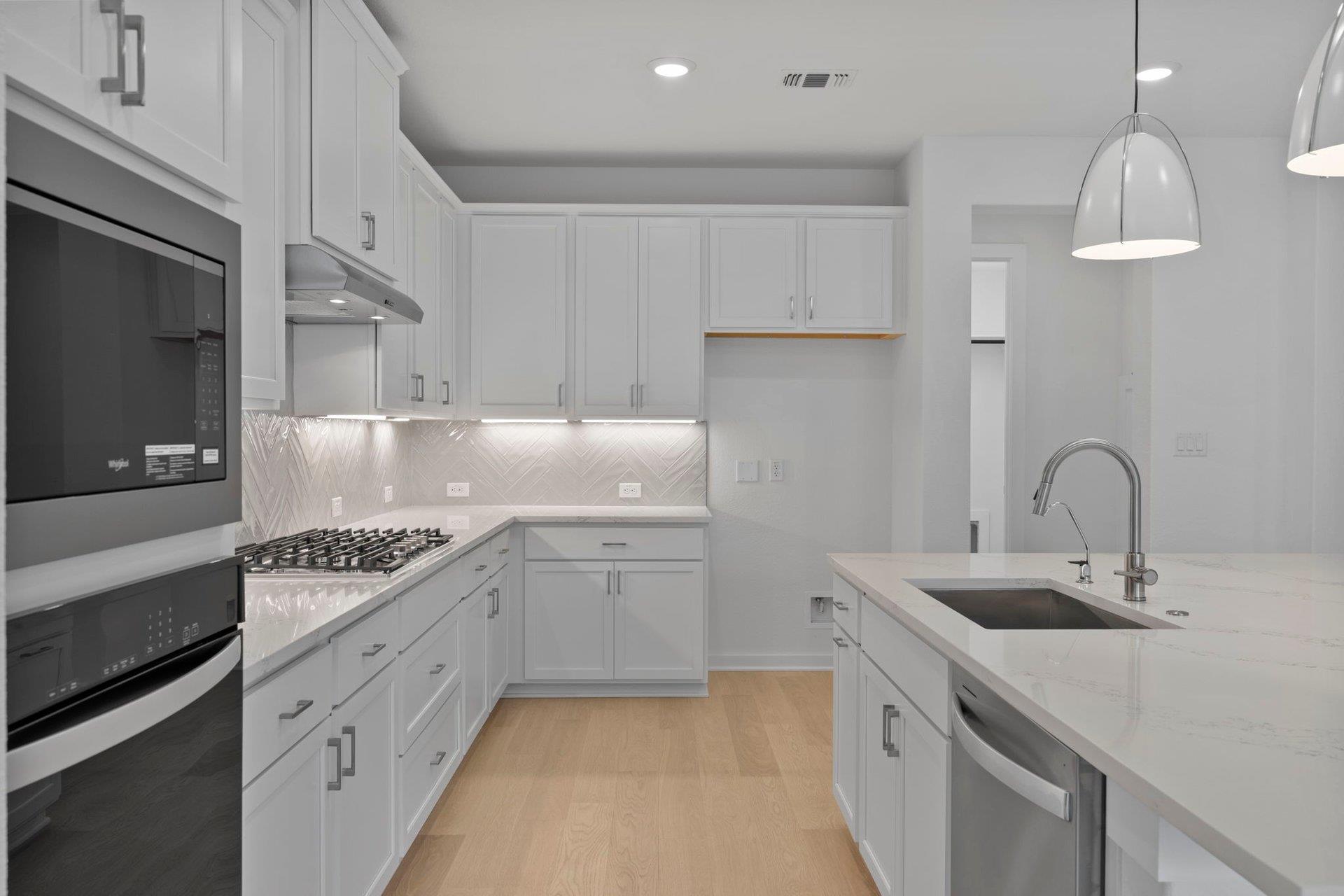 101 Gibbs Dr, Liberty Hill, TX 78642