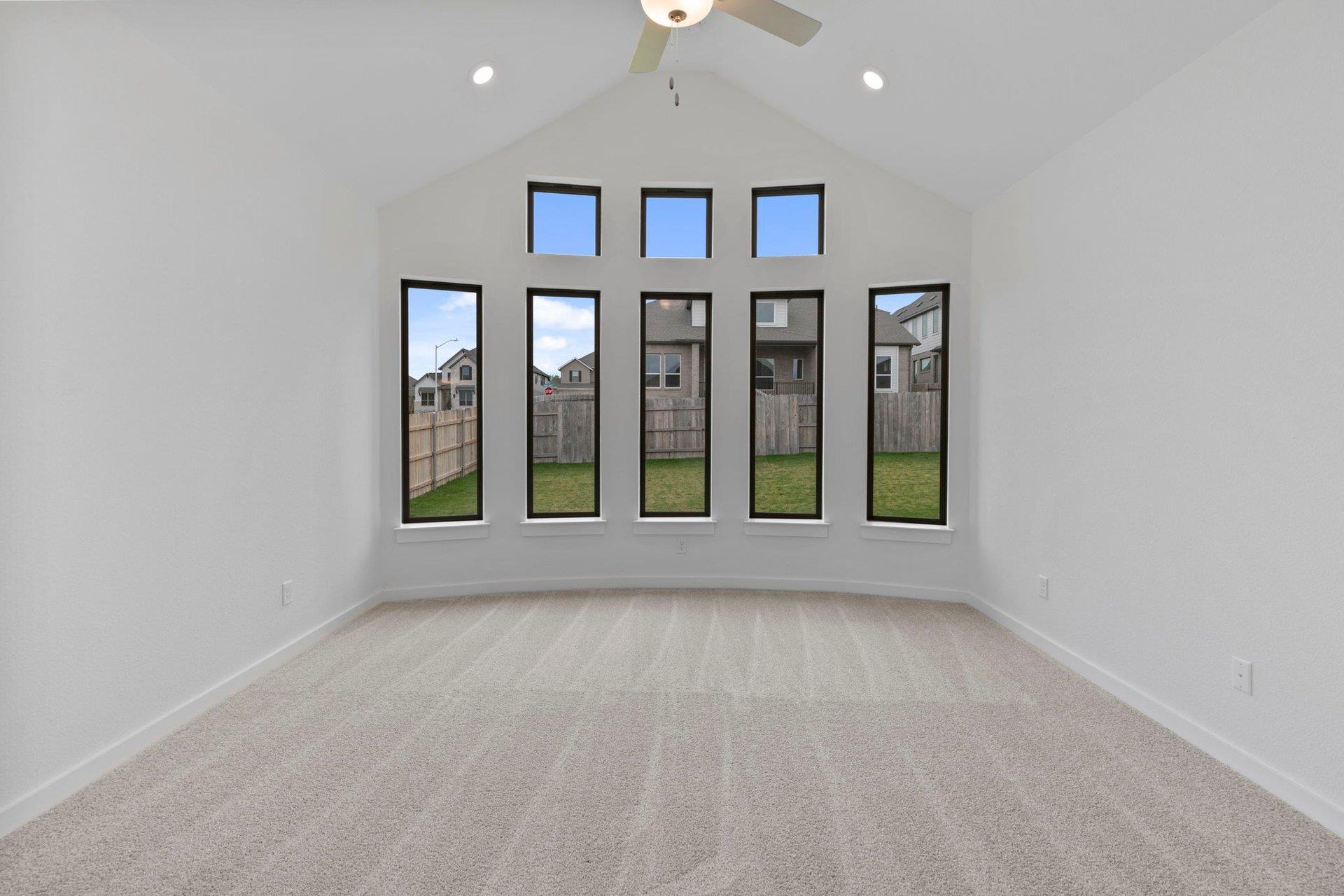 101 Gibbs Dr, Liberty Hill, TX 78642