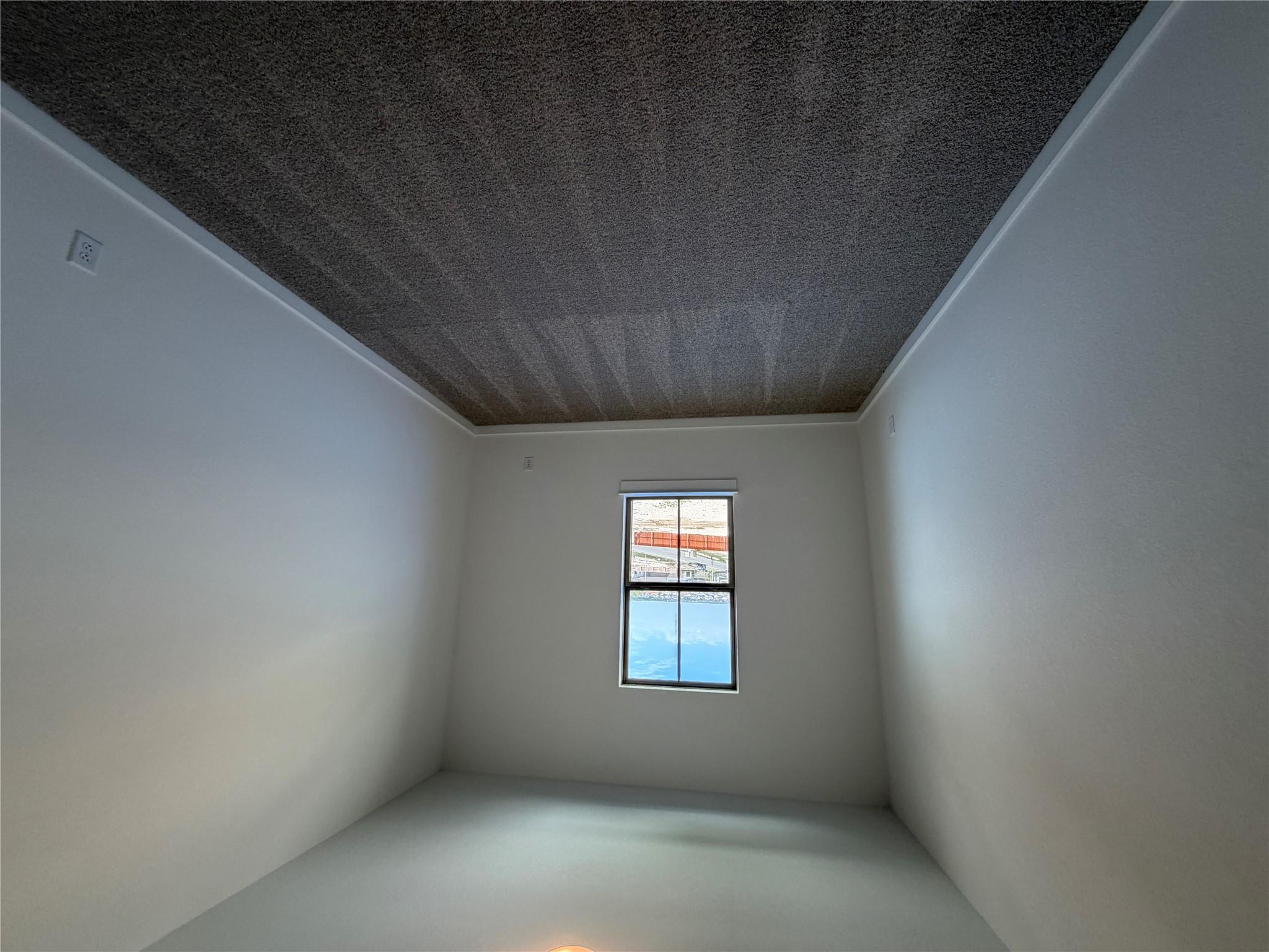 101 Gibbs Dr, Liberty Hill, TX 78642