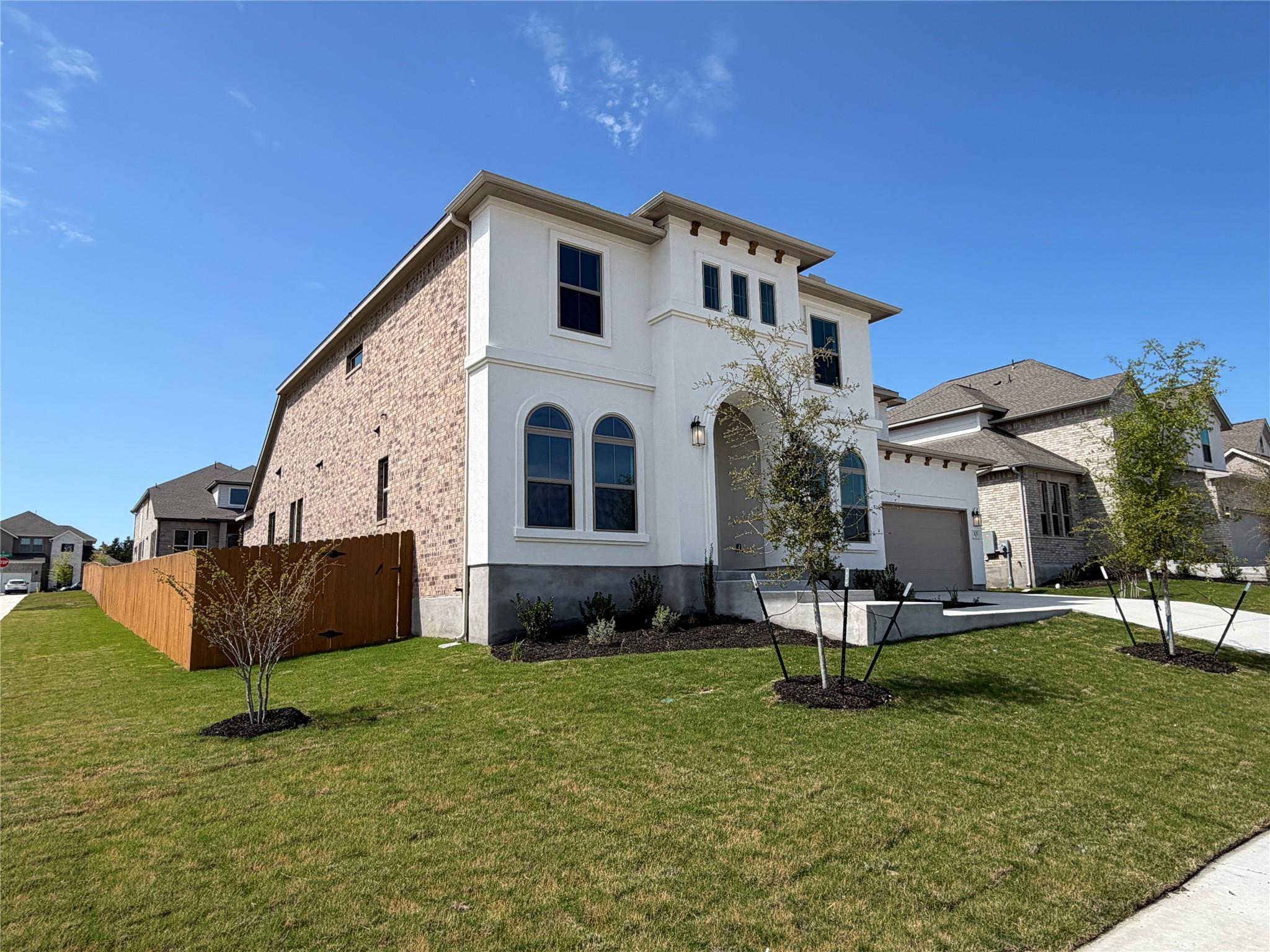 101 Gibbs Dr, Liberty Hill, TX 78642