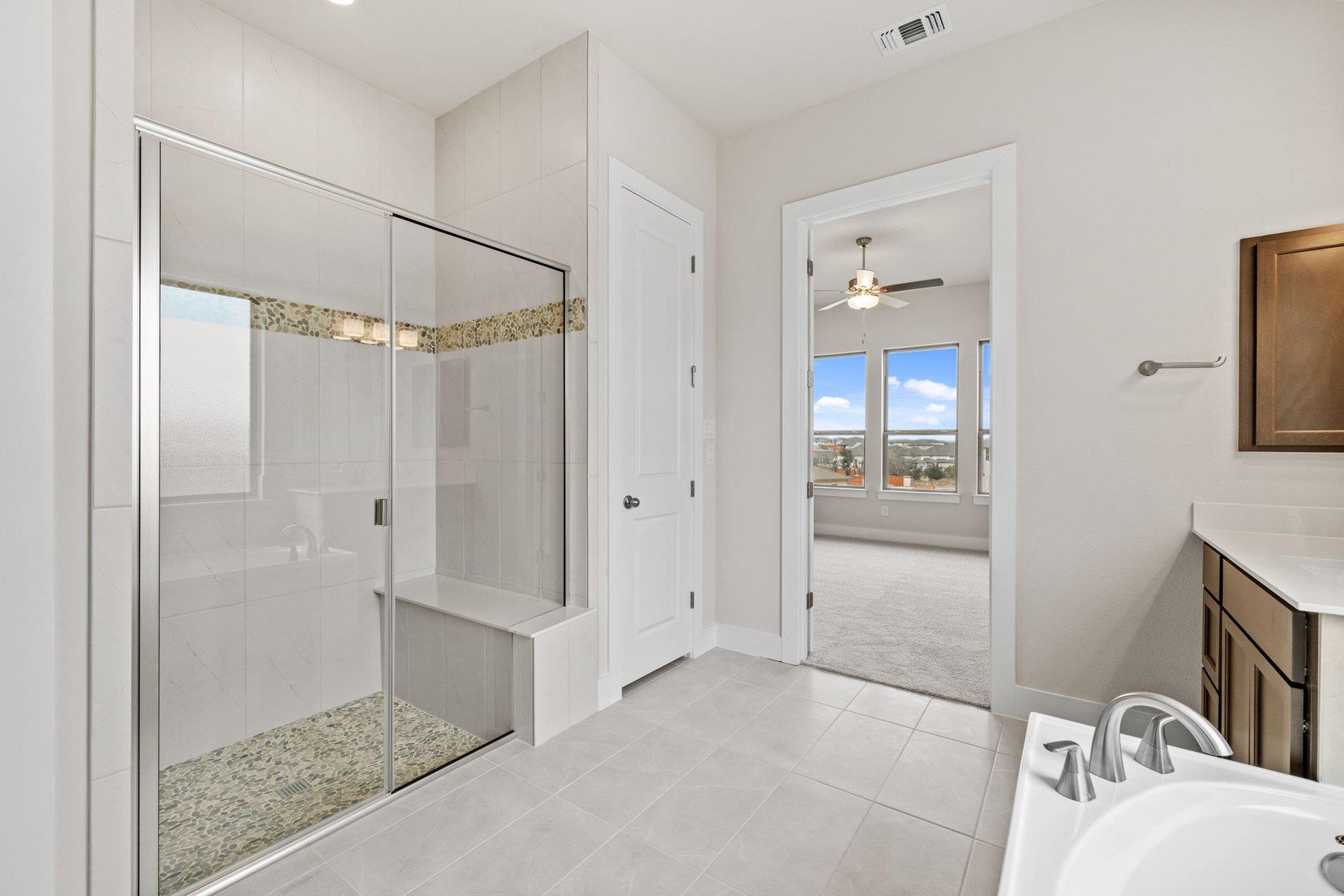 112 Gibbs Dr, Liberty Hill, TX 78642