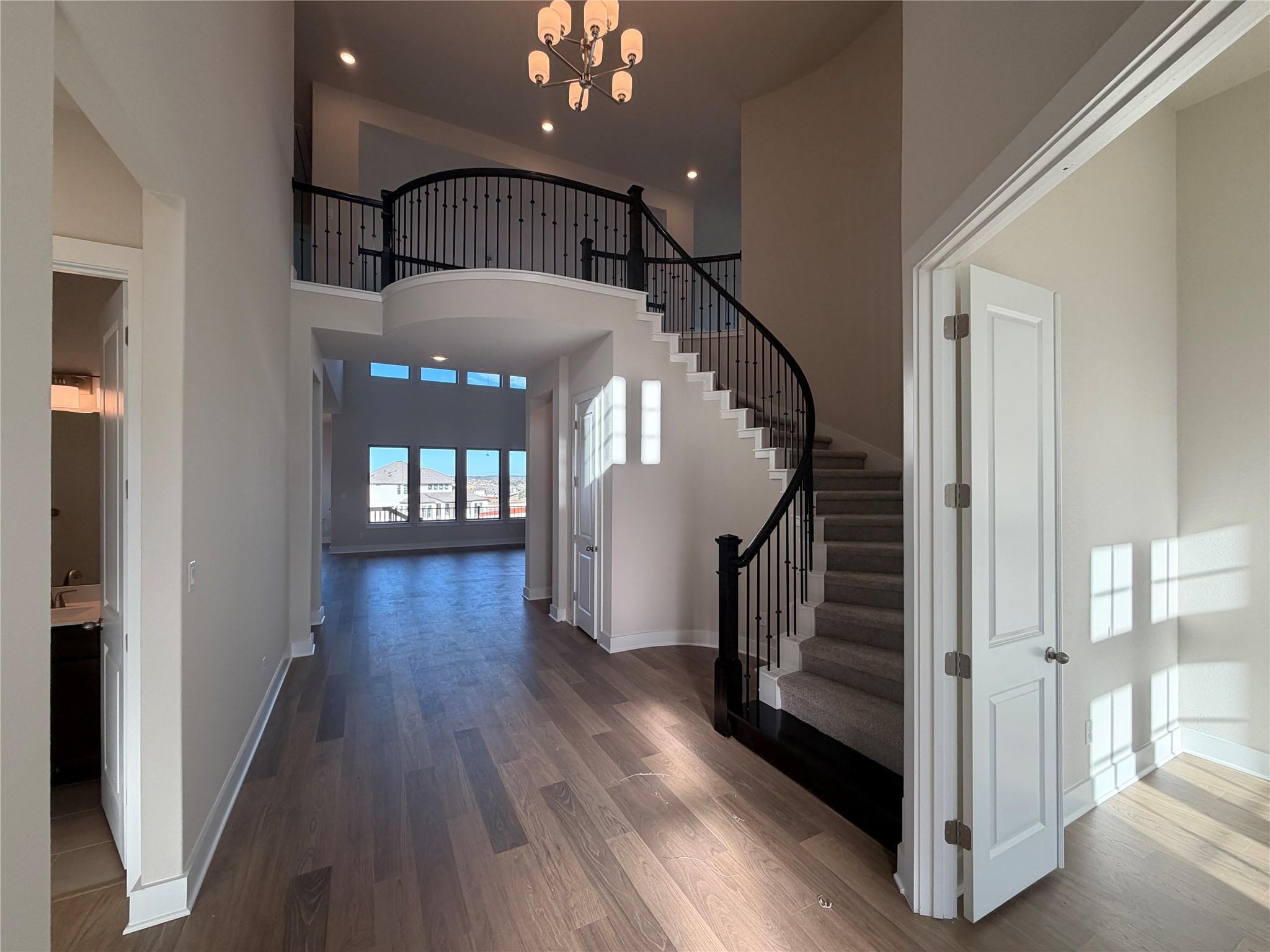 112 Gibbs Dr, Liberty Hill, TX 78642