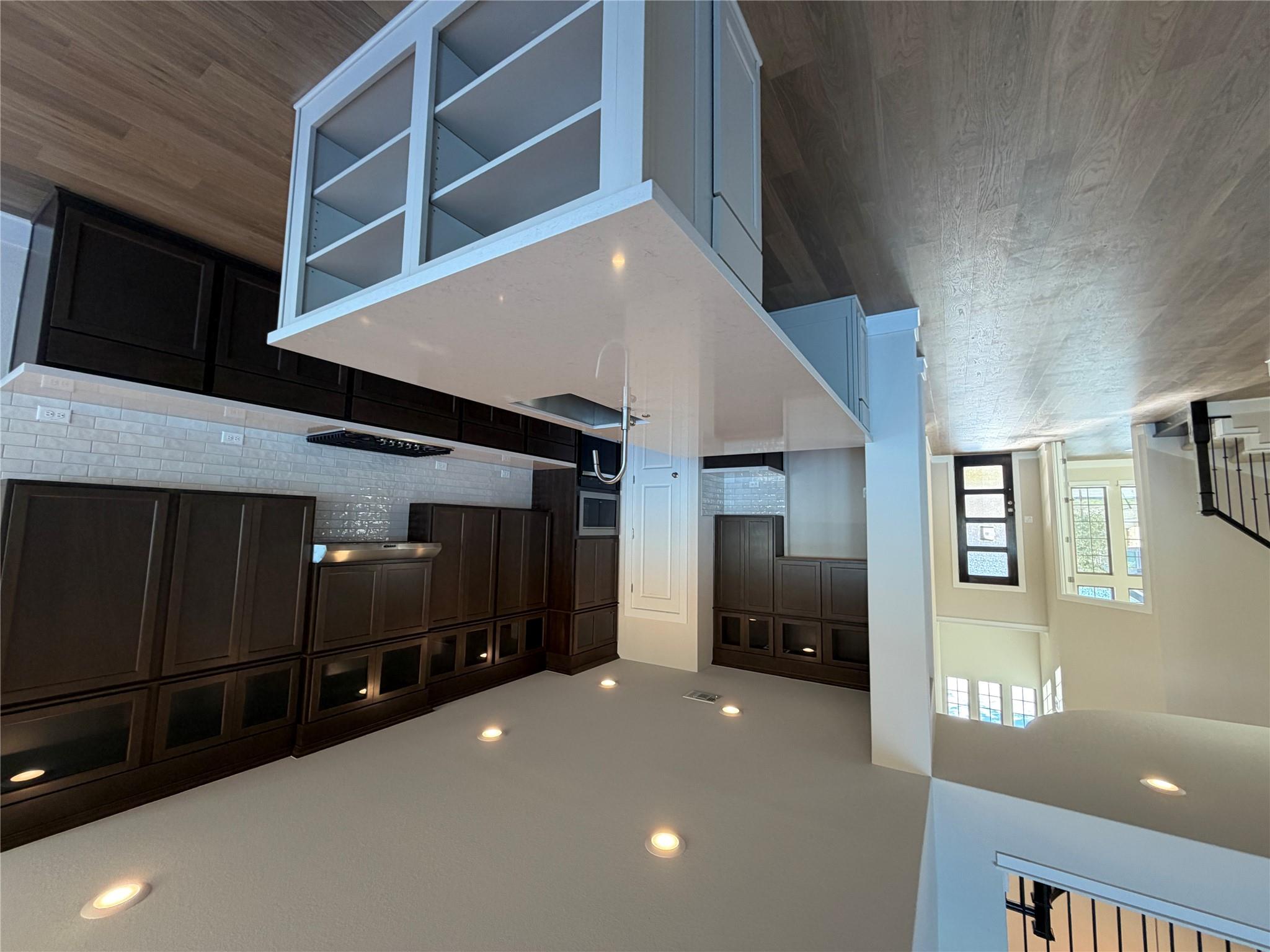 112 Gibbs Dr, Liberty Hill, TX 78642