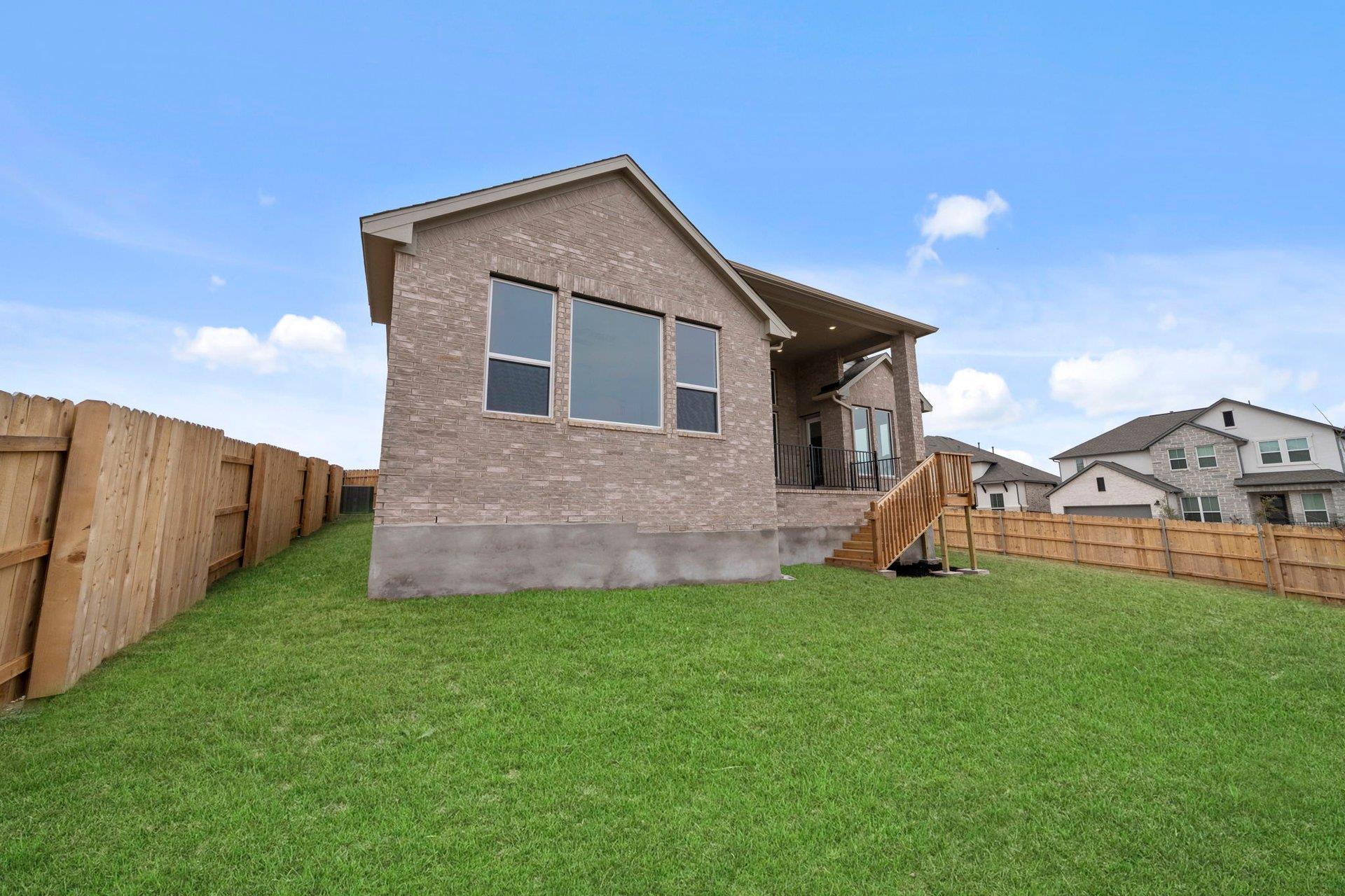 120 Gibbs Dr, Liberty Hill, TX 78642