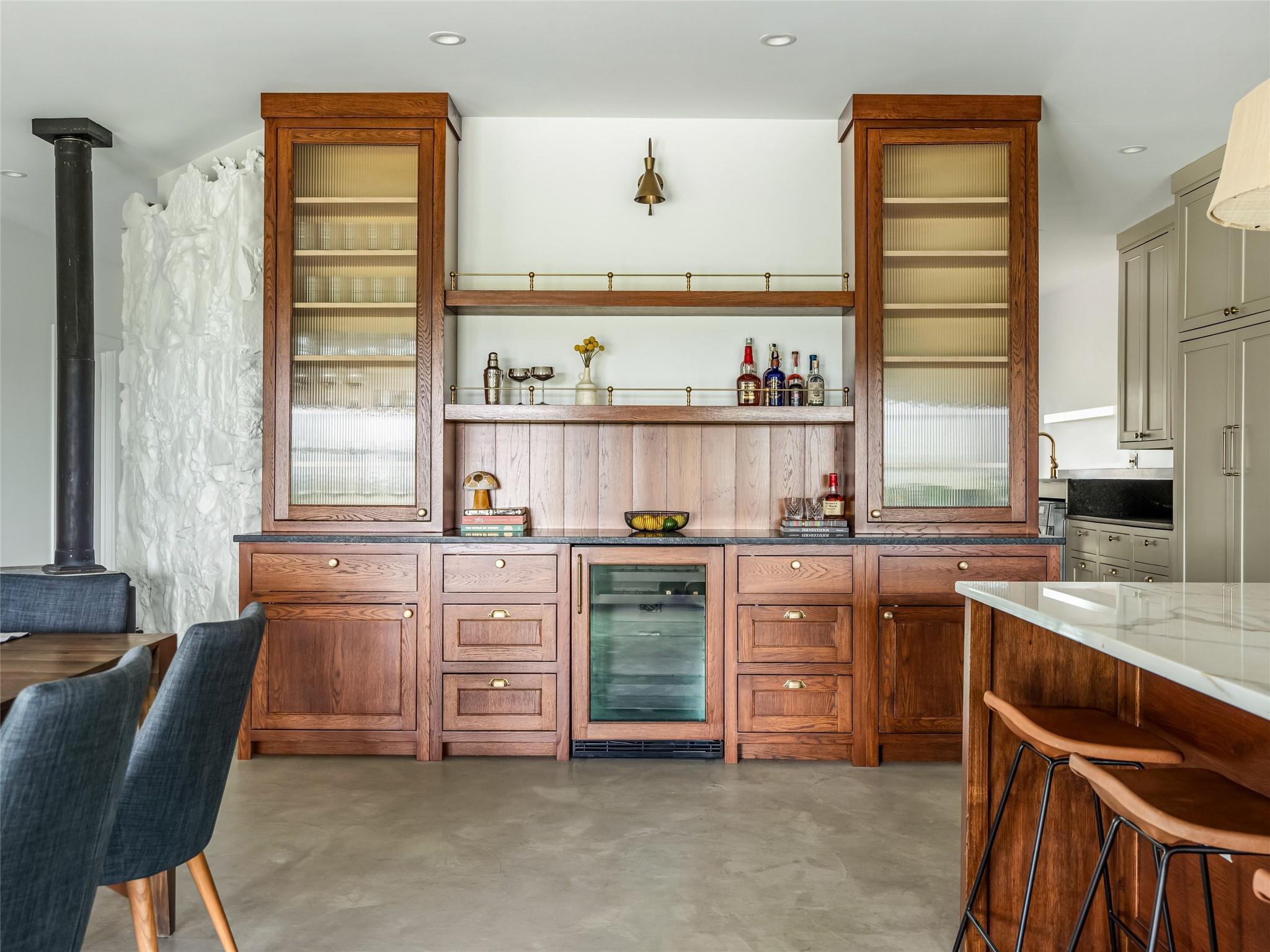 141 Lookout Dr, Wimberley, TX 78676