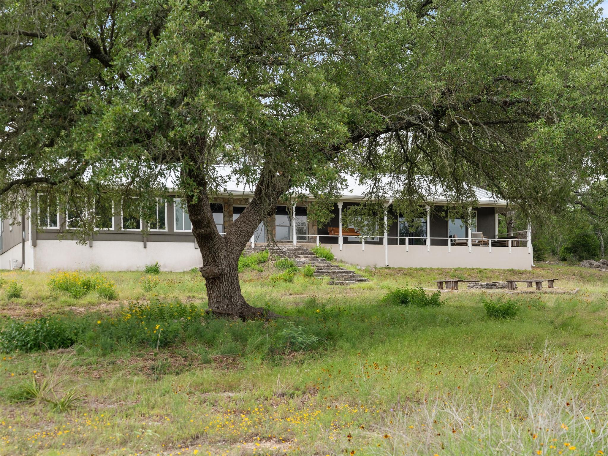 141 Lookout Dr, Wimberley, TX 78676