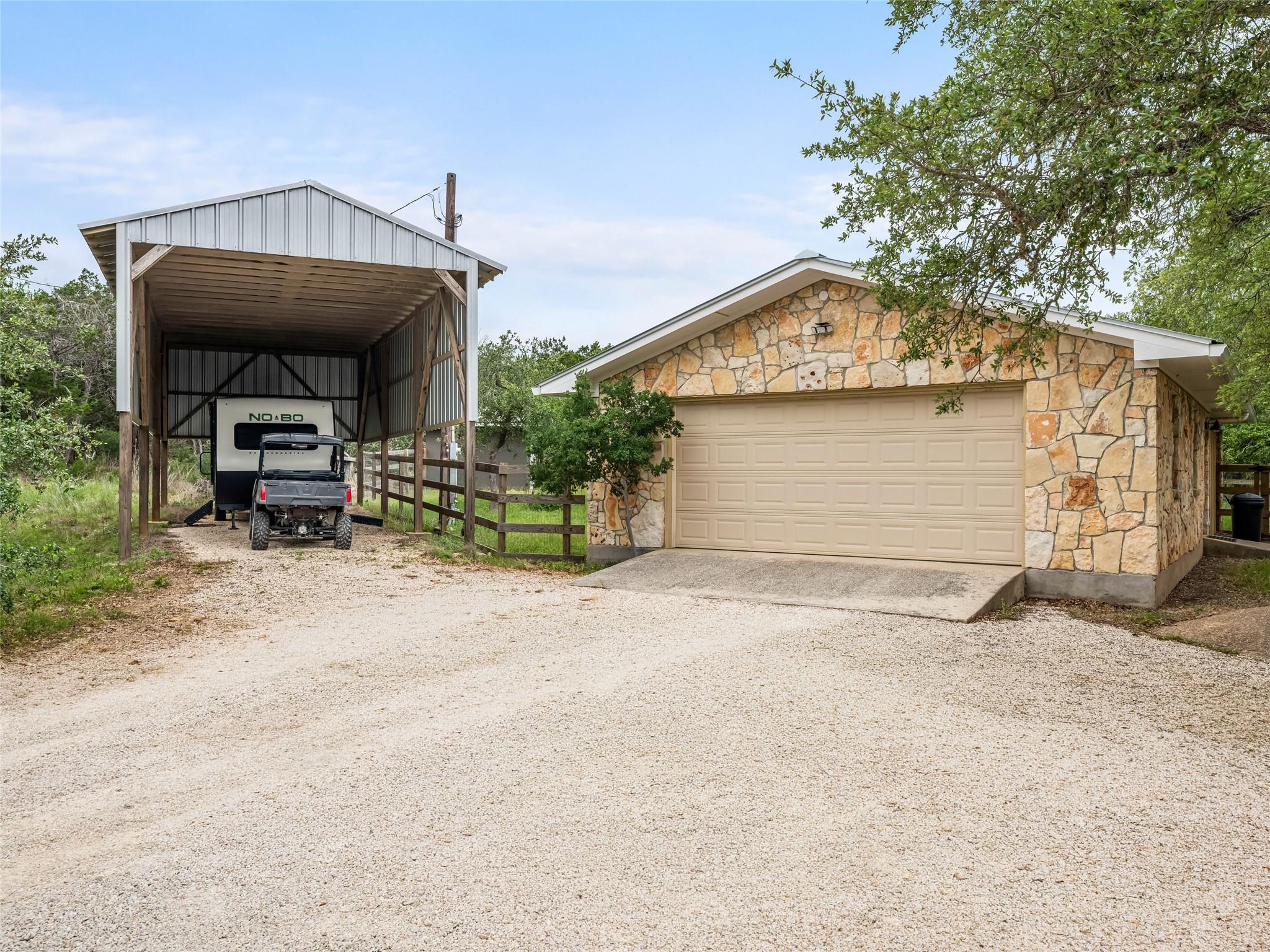 141 Lookout Dr, Wimberley, TX 78676