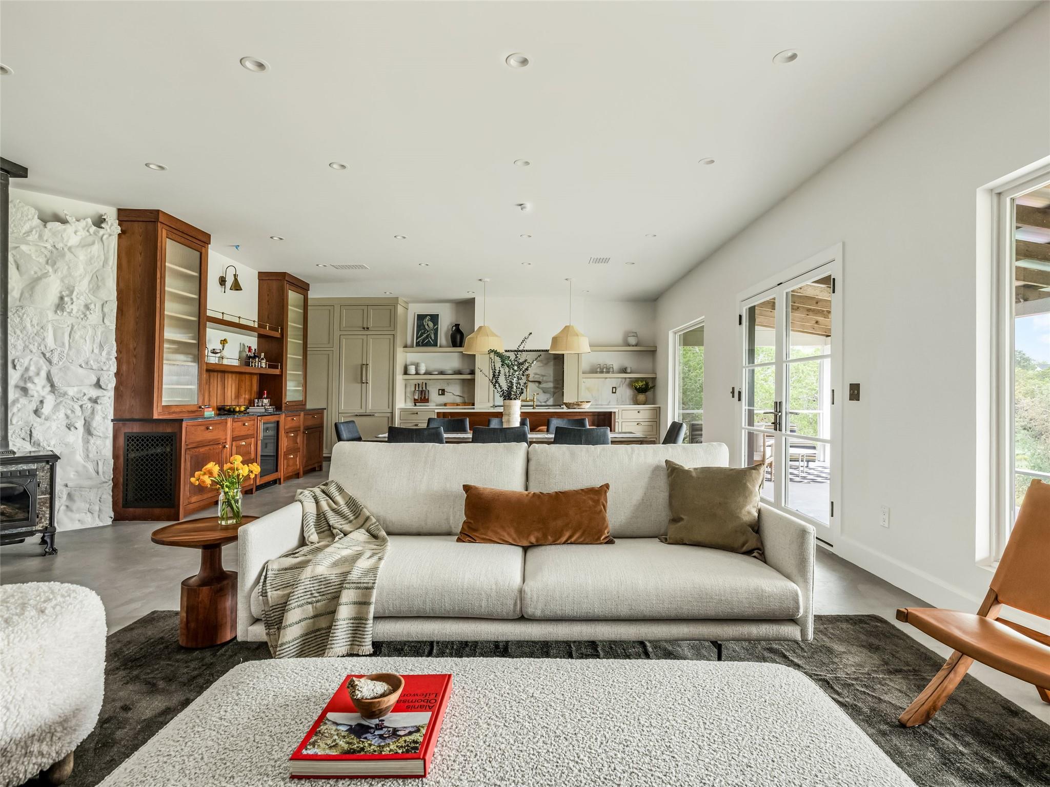141 Lookout Dr, Wimberley, TX 78676
