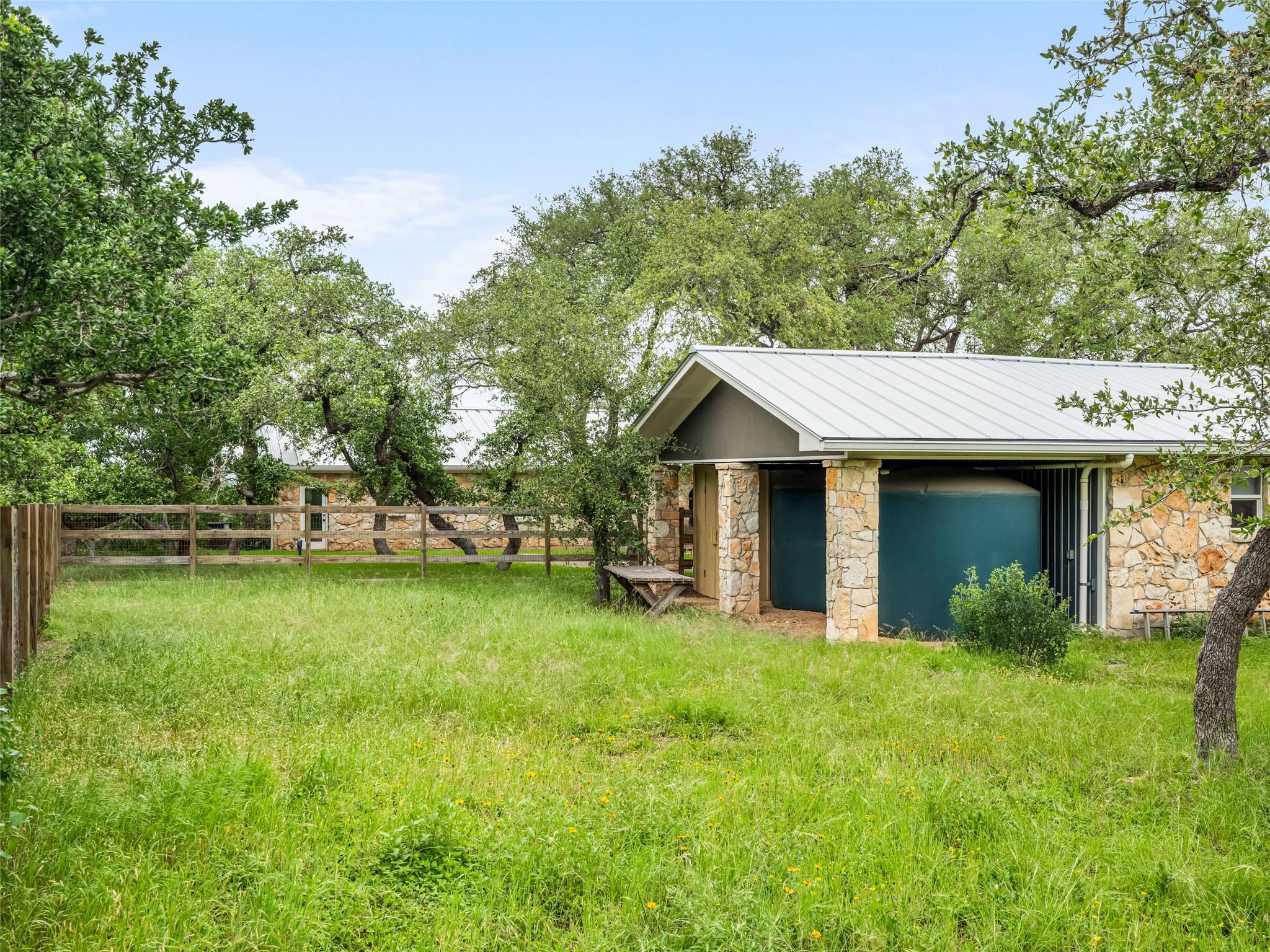 141 Lookout Dr, Wimberley, TX 78676