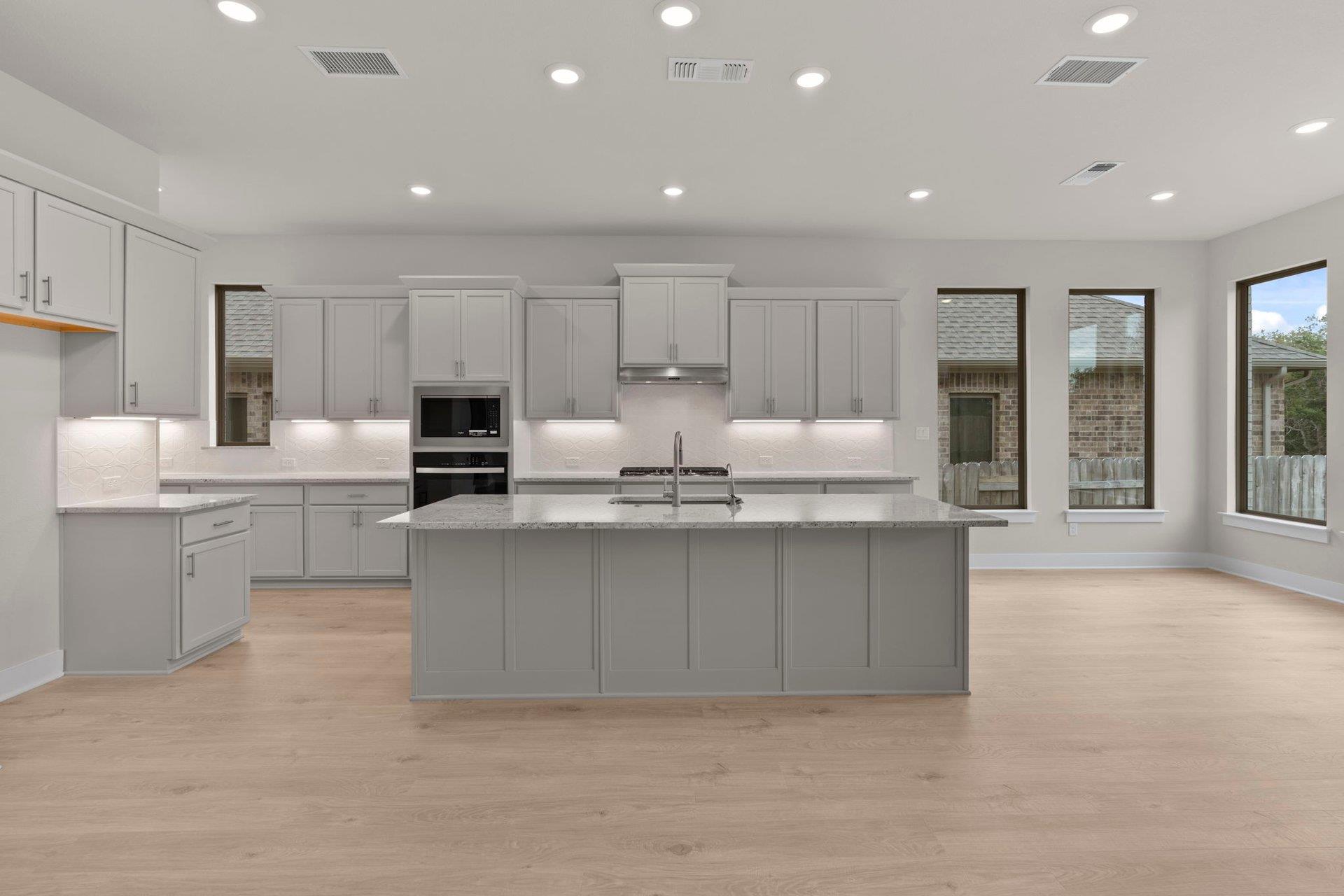 125 Smoke Signal Ct, Liberty Hill, TX 78642