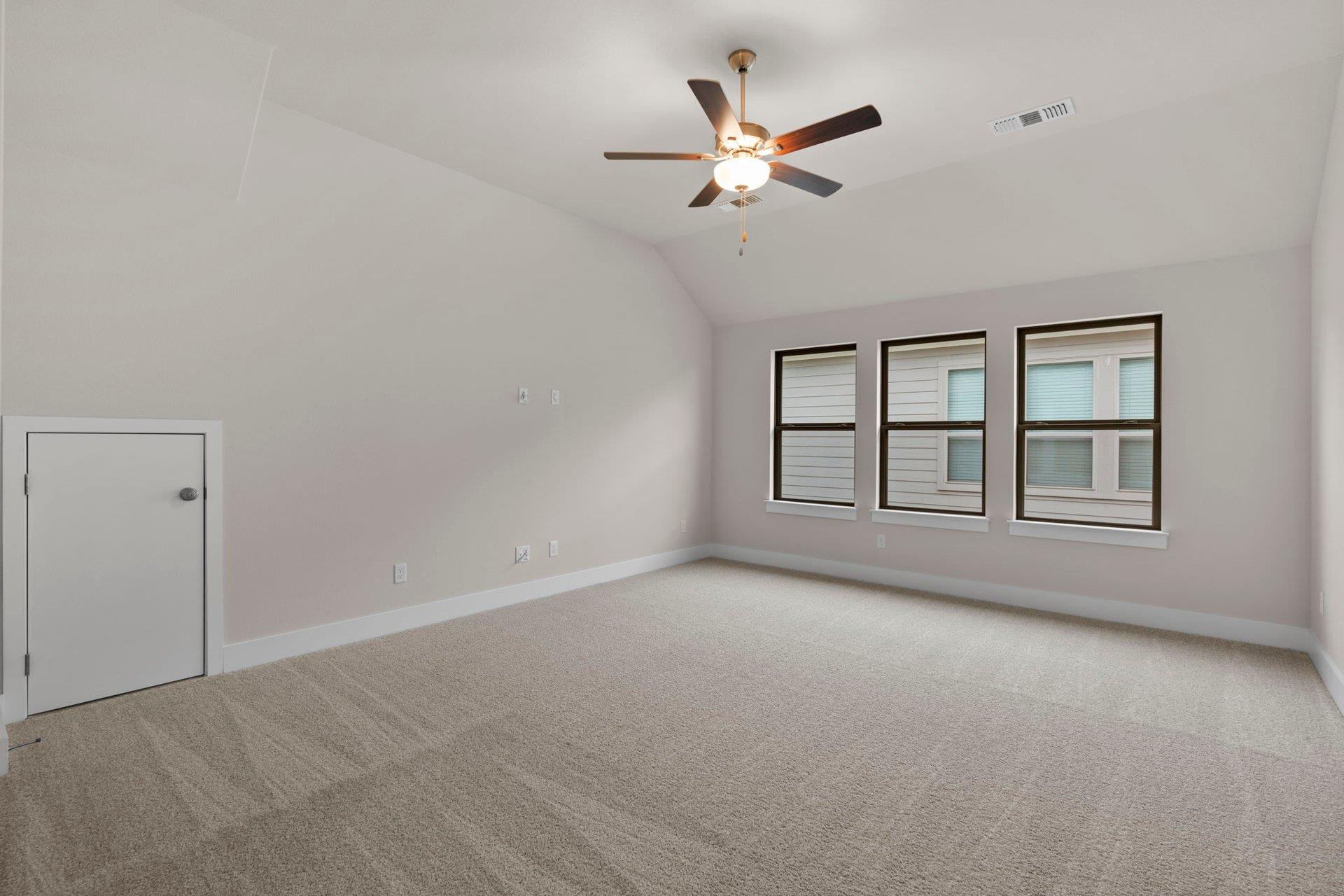 125 Smoke Signal Ct, Liberty Hill, TX 78642