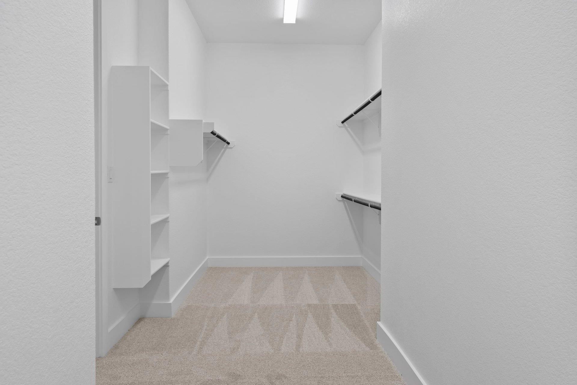 125 Smoke Signal Ct, Liberty Hill, TX 78642