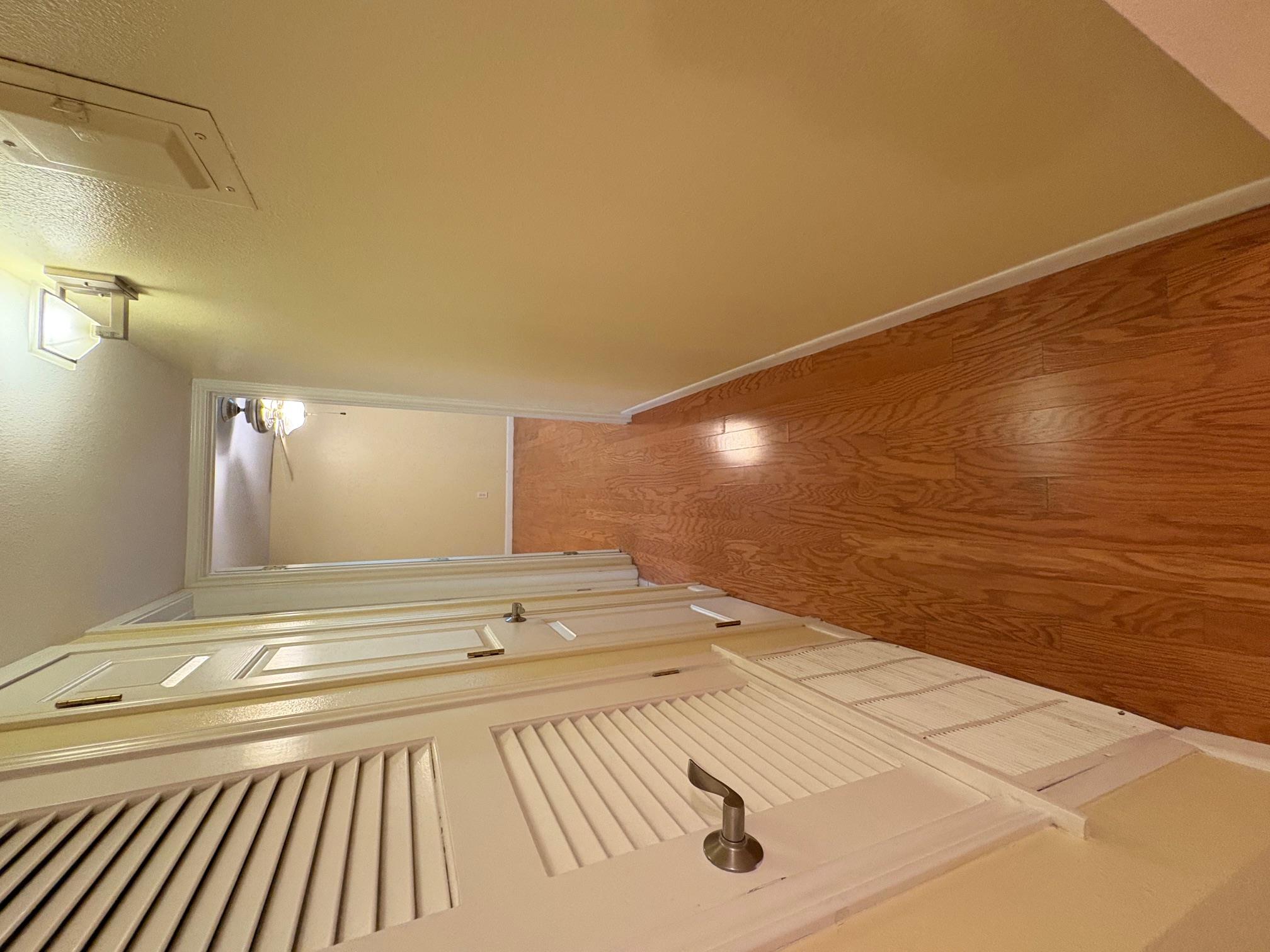 400 W 35th St # 203, Austin, TX 78705