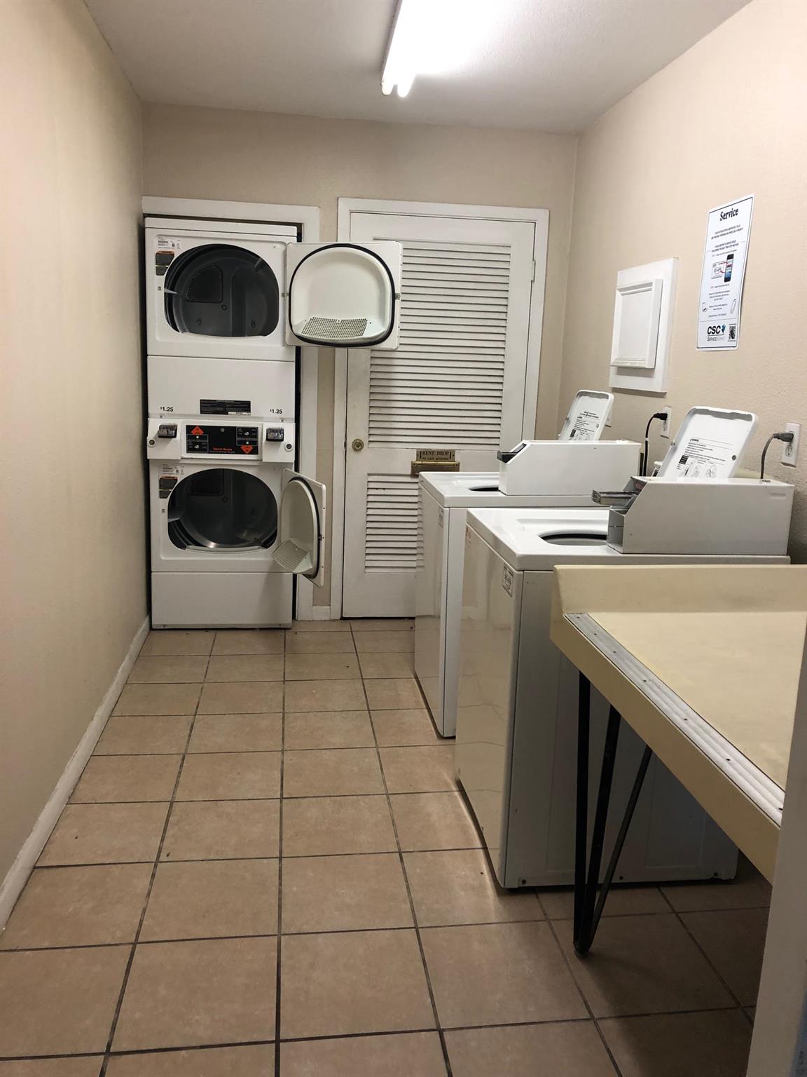 400 W 35th St # 203, Austin, TX 78705