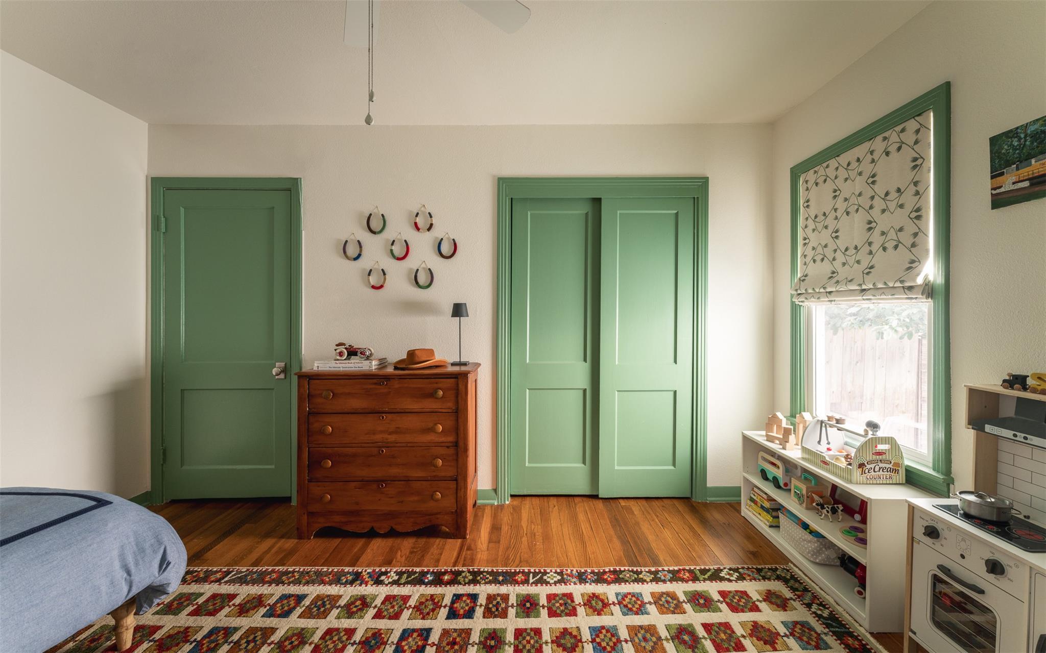 5207 Valley Oak Dr, Austin, TX 78731