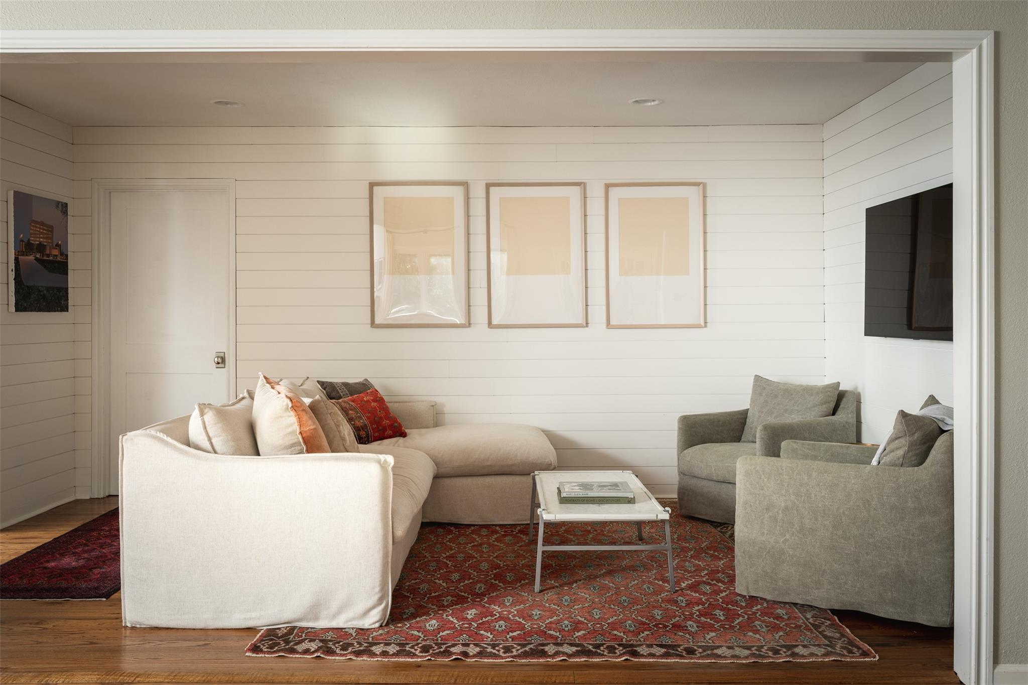 5207 Valley Oak Dr, Austin, TX 78731