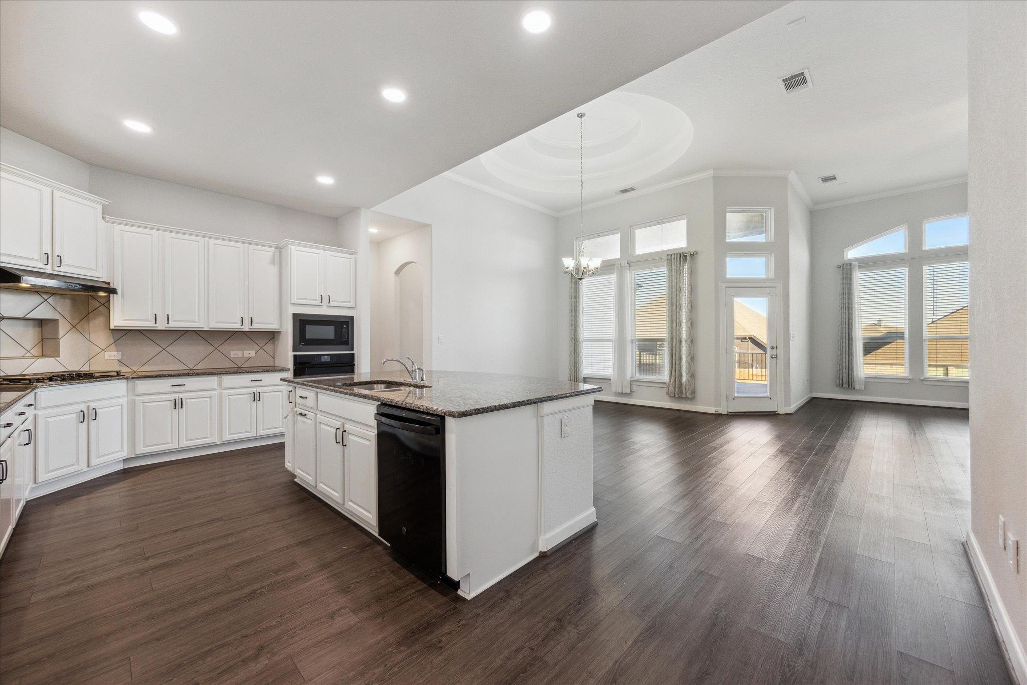 623 Baretta Loop, Buda, TX 78610