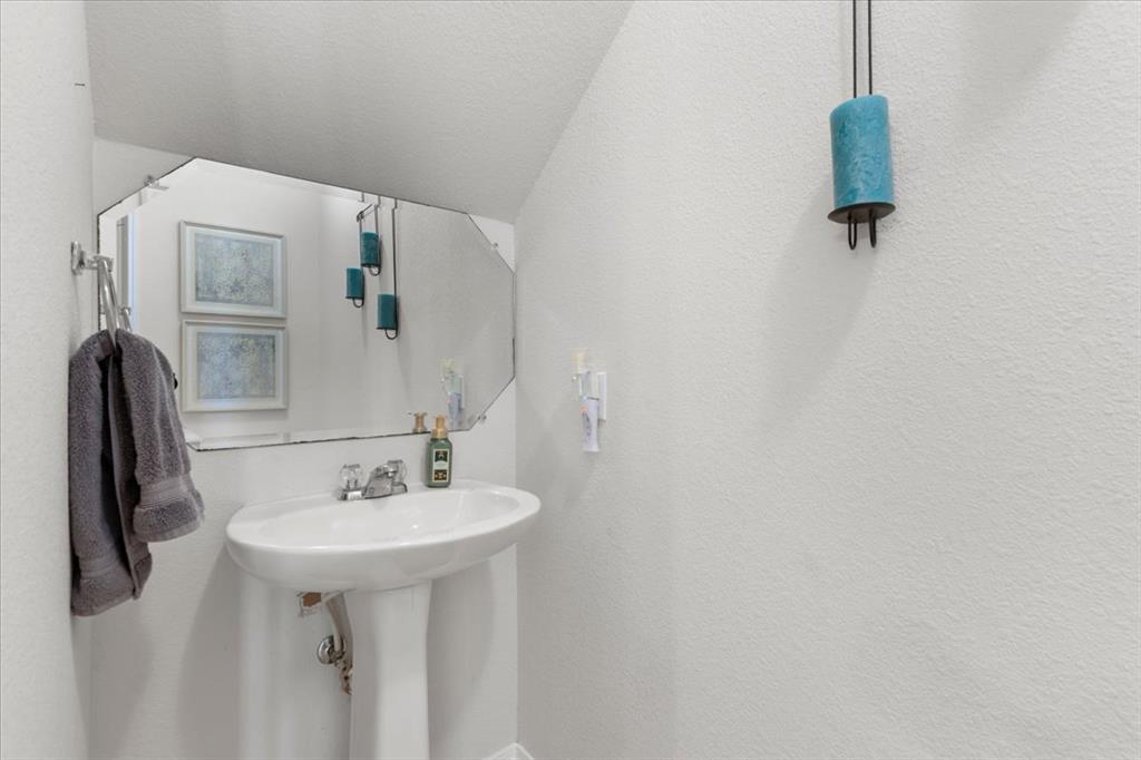 1900 Little Elm Trl # 79, Cedar Park, TX 78613