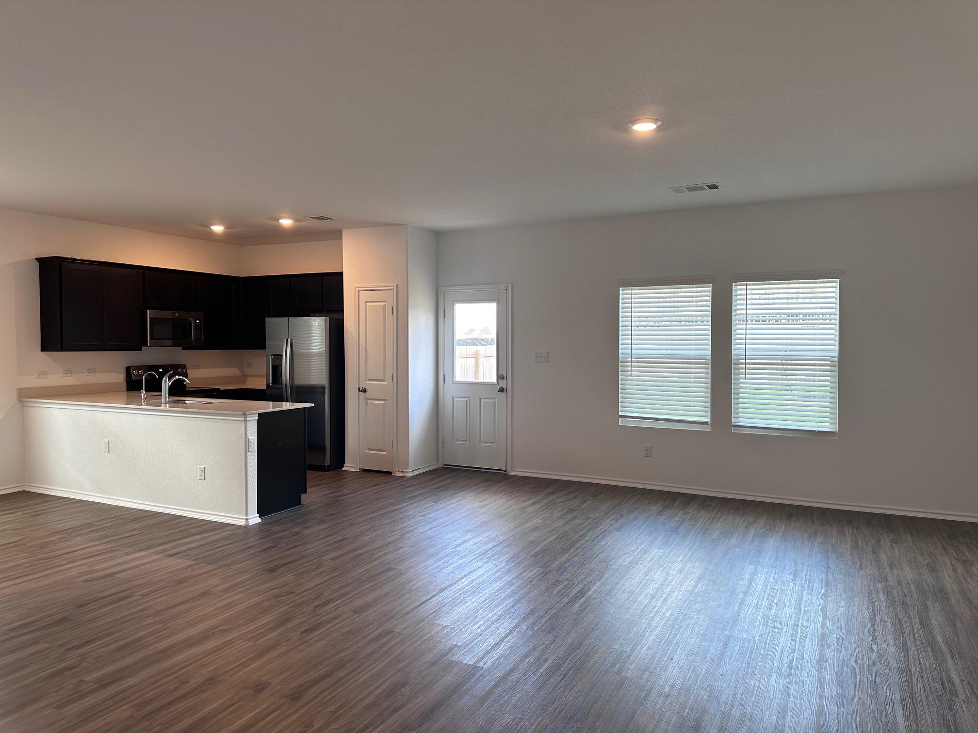 1140 Cattail Ln, Bastrop, TX 78602