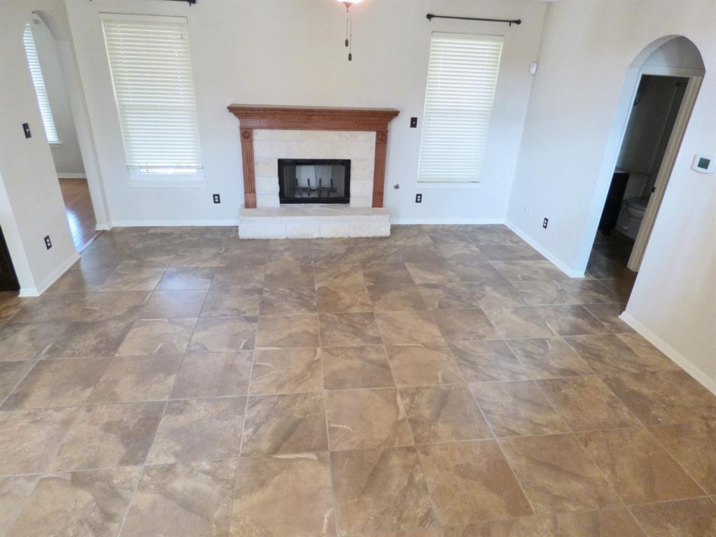 2100 Hilton Head Dr, Round Rock, TX 78664