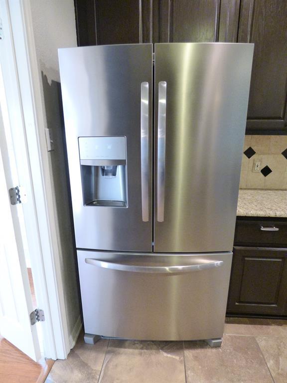 2100 Hilton Head Dr, Round Rock, TX 78664