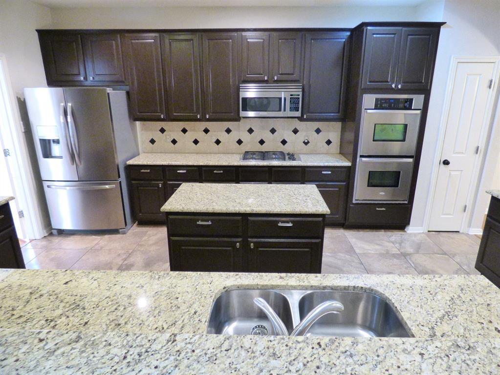 2100 Hilton Head Dr, Round Rock, TX 78664