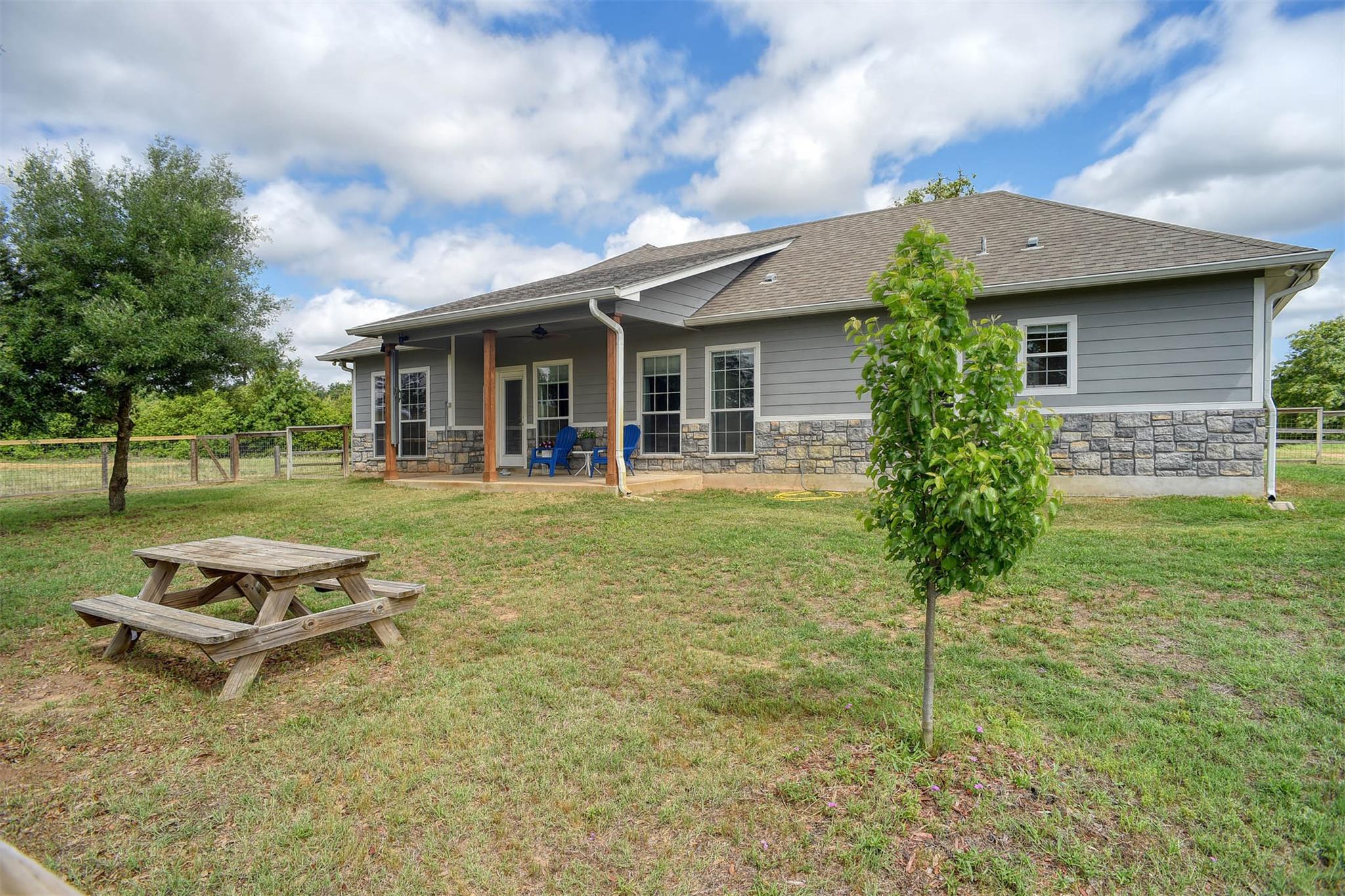 959 Highway 21 Highway E, Bastrop, TX 78602