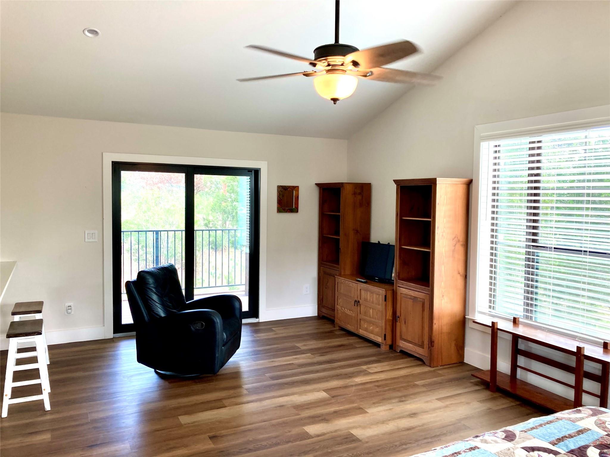 1425 CR 414, Spicewood, TX 78669