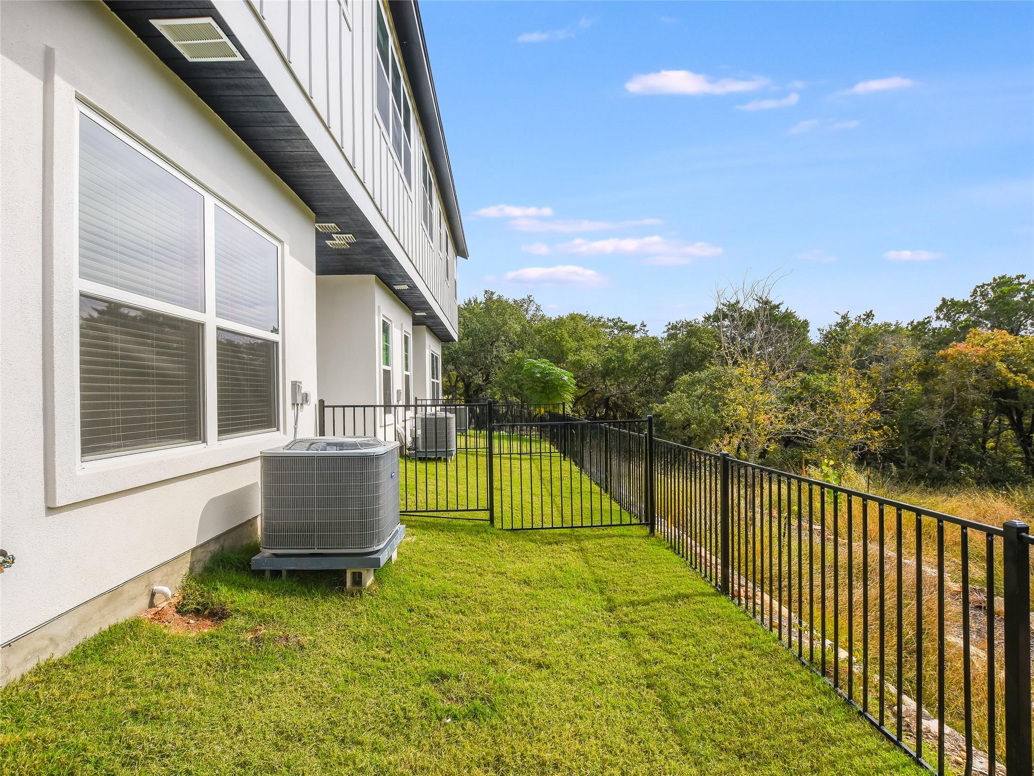 12001 Vista Parke Dr # 903, Austin, TX 78726