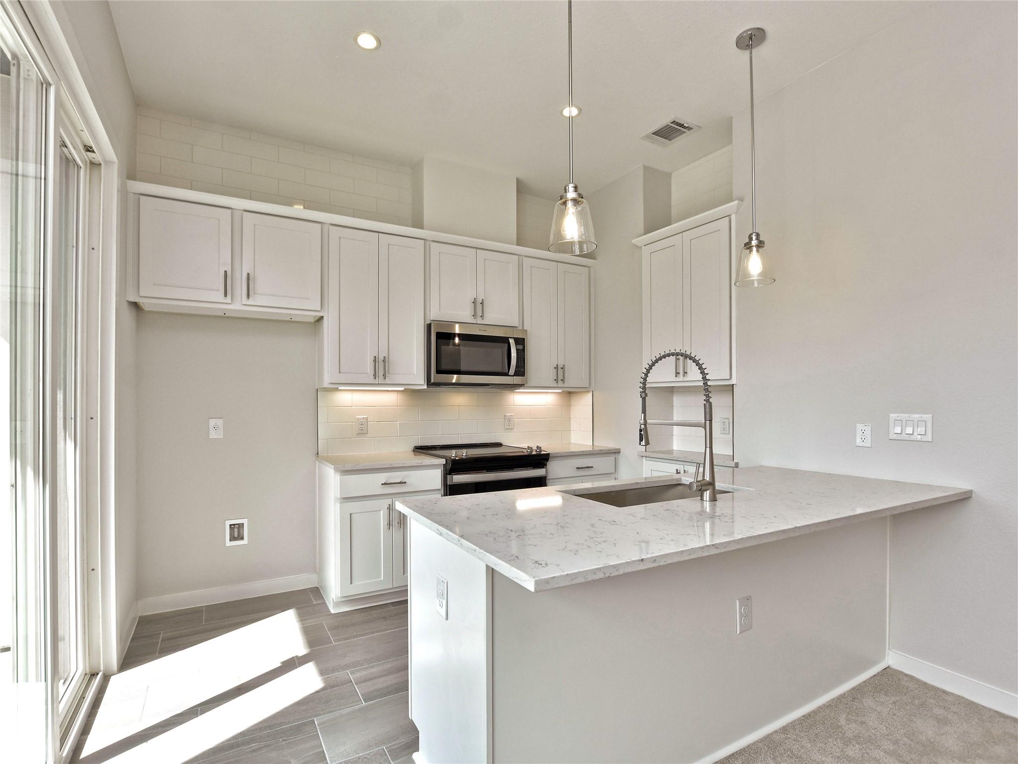 12001 Vista Parke Dr # 903, Austin, TX 78726