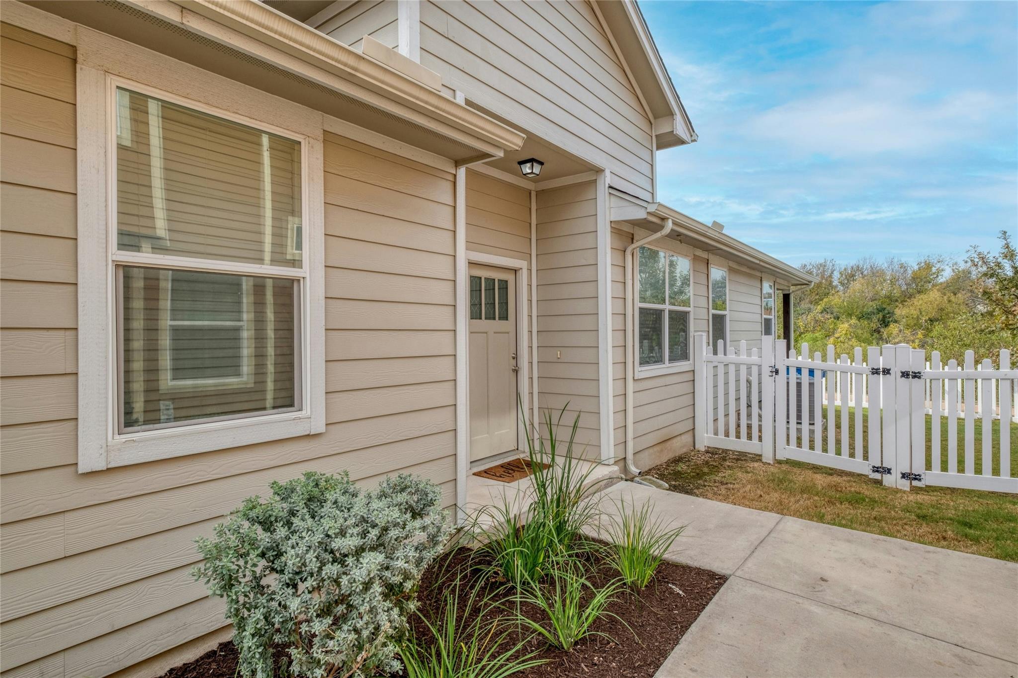 1701 Logan Dr # 40, Round Rock, TX 78664