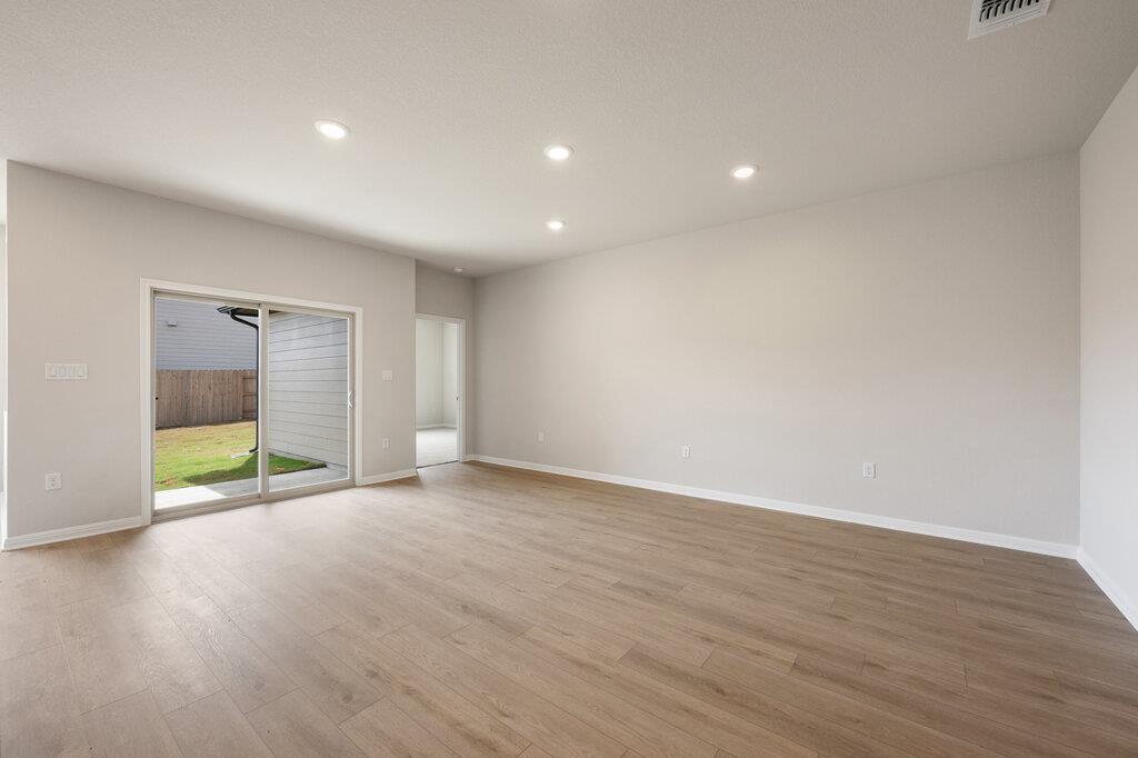 107 Coleto Trl, Cedar Creek, TX 78602